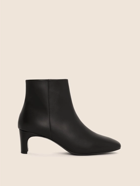 Salema Black Boot Seamless Feel Durable Fit