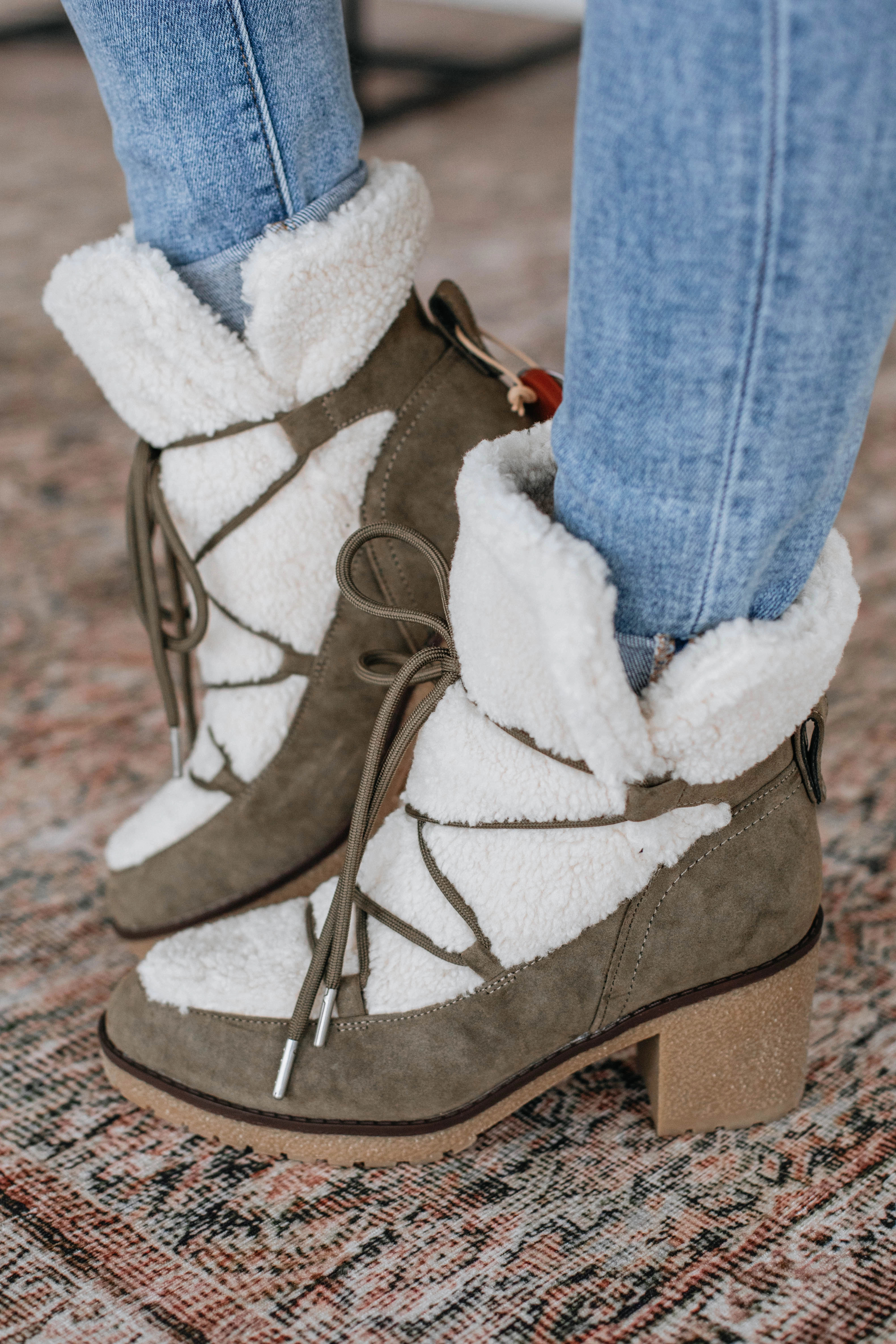 Mom Fit Embracing The Chill Boots - Moss