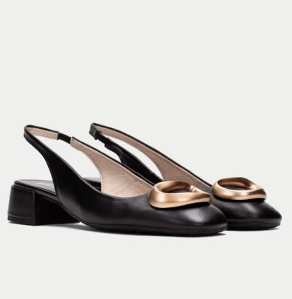 Hispanitas black leather slingback shoes