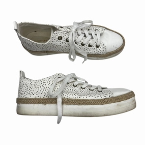 Shoes Sneakers By Maurices In Cream, Size:9 Grip Control Cushioned