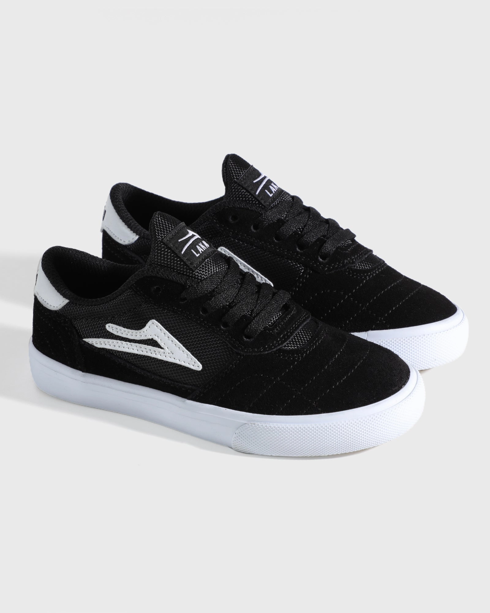 Moisture Management Technology Cambridge Kids - Black/White Suede
