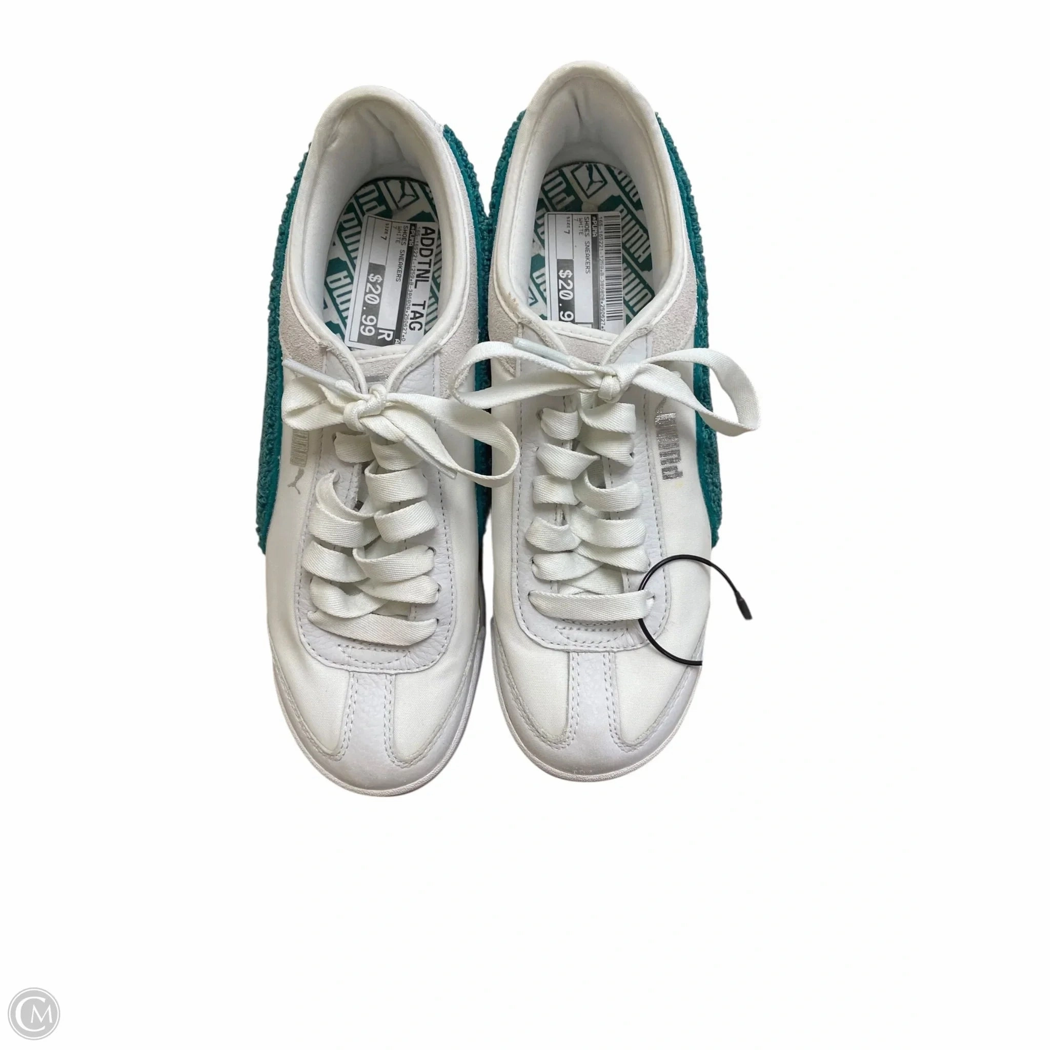 Loafers style Wide Toe Box Option Shoes Sneakers By Puma In White, Size: 7