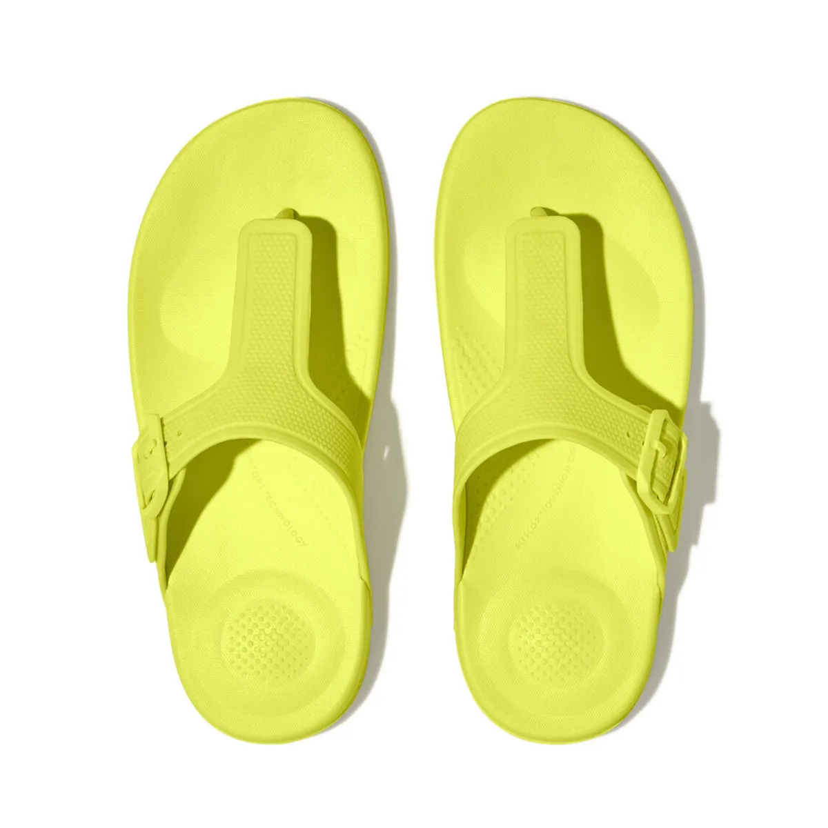 IQUSHION Adjustable Buckle Flip-Flops