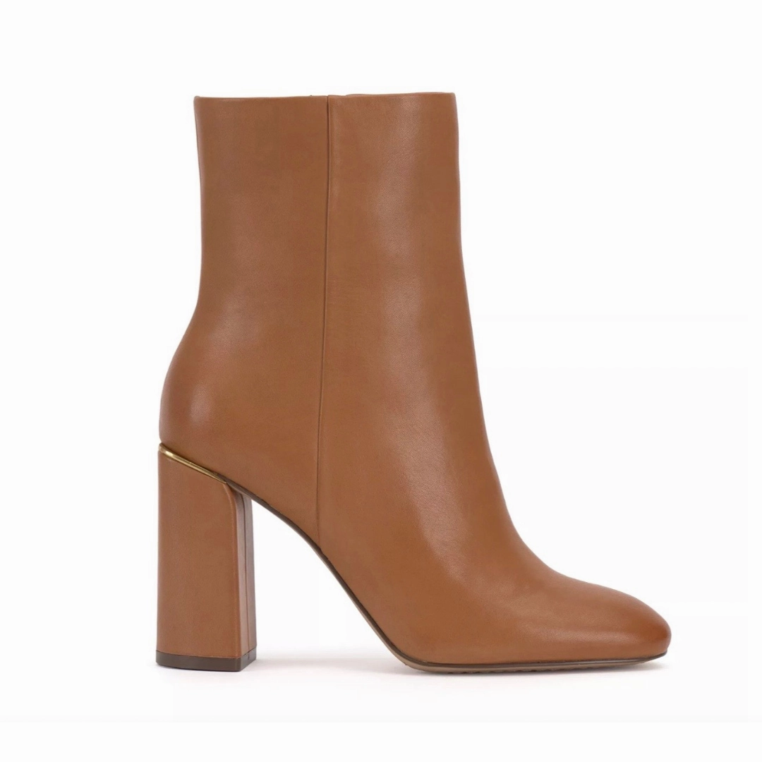 cushioned user Non Toxic Compounds Jordyn in Golden Walnut