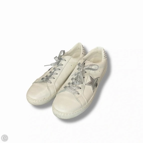 Synthetic Finish Maximum Cushioning Shoes Sneakers By Vintage Havana In Silver & White, Size: 8