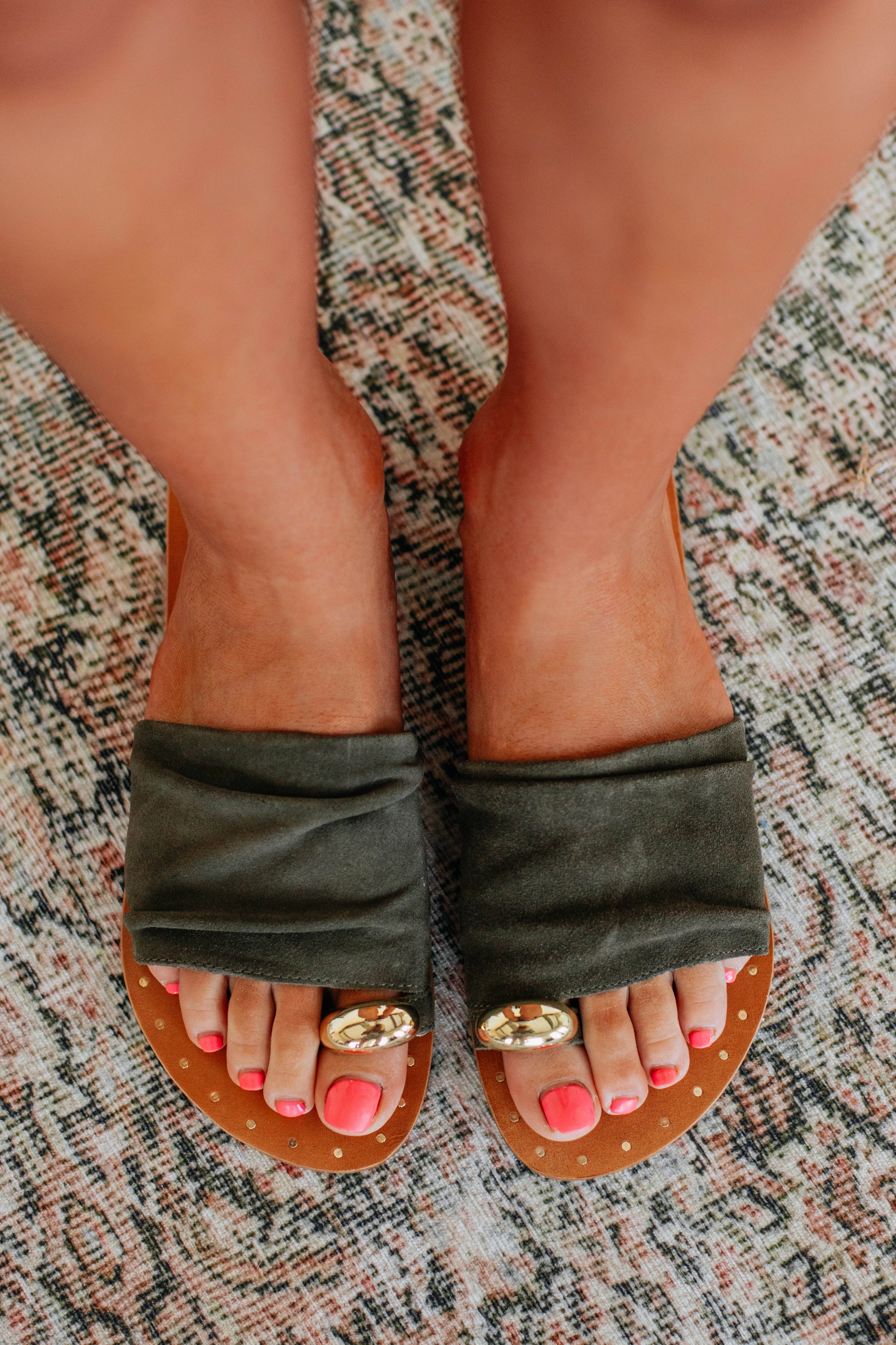 Keep It Current Sandals - Moss Rolling Motion Design Abrasion Resistant Toe