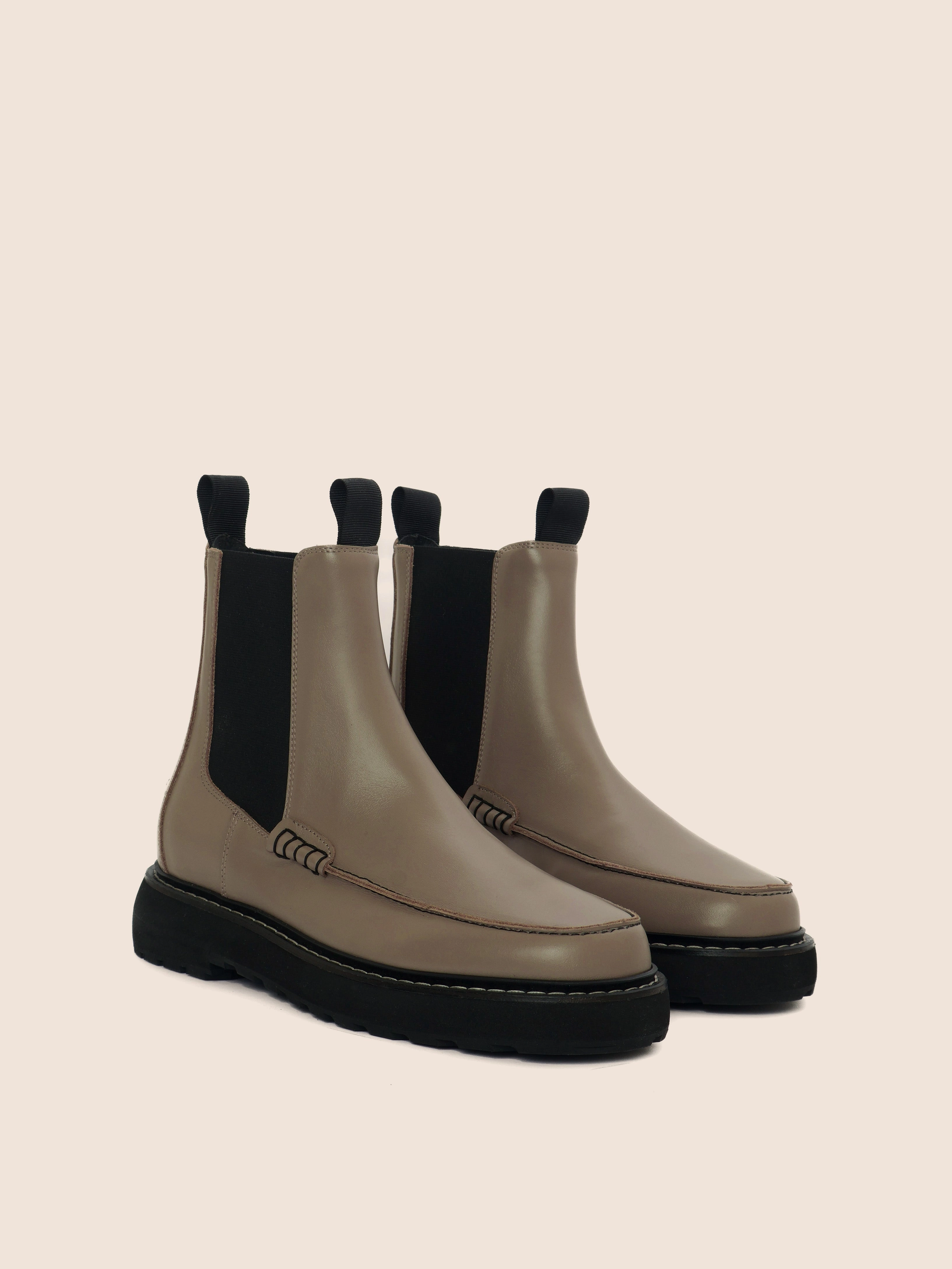 Breathable Mesh Panels Lagoa Taupe Unlined Boot