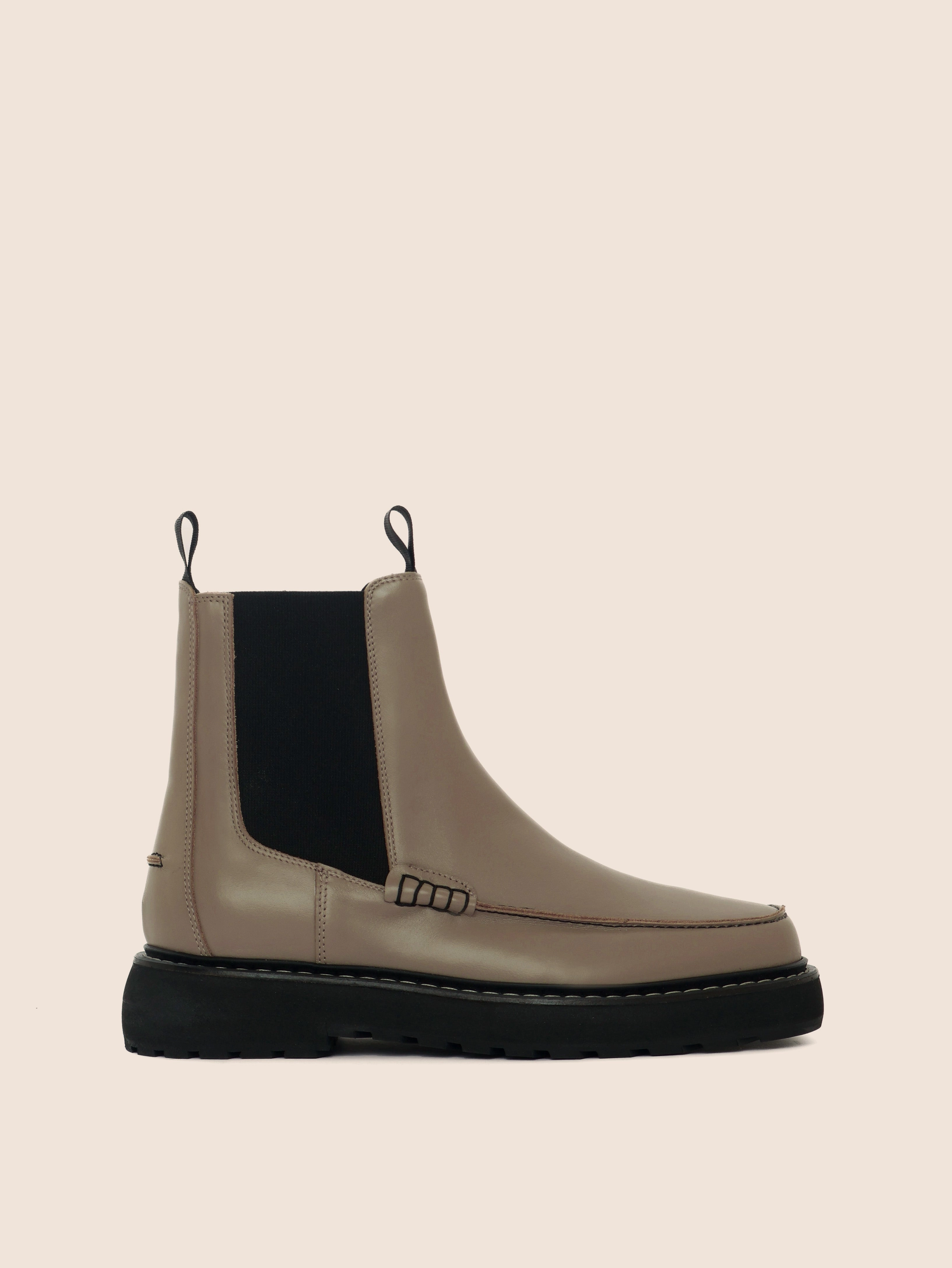 Protective Finish Weather Resistant User microfiber Lagoa Taupe Unlined Boot