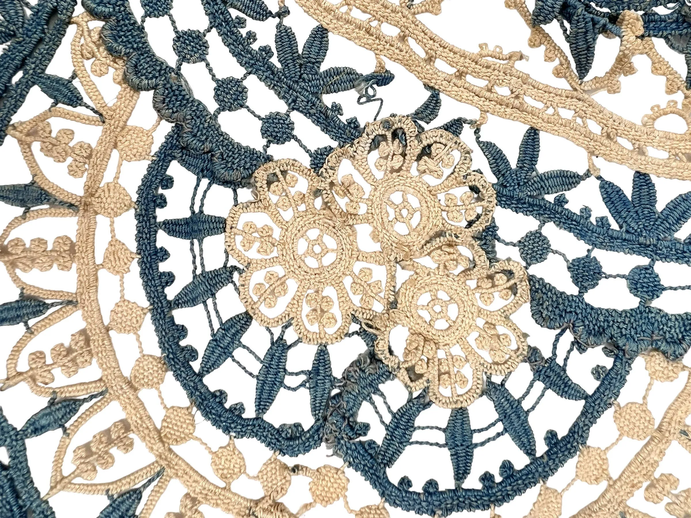 Large Antique Victorian Lace Collar Hand Made Blue & Ecru Bedfordshire ?