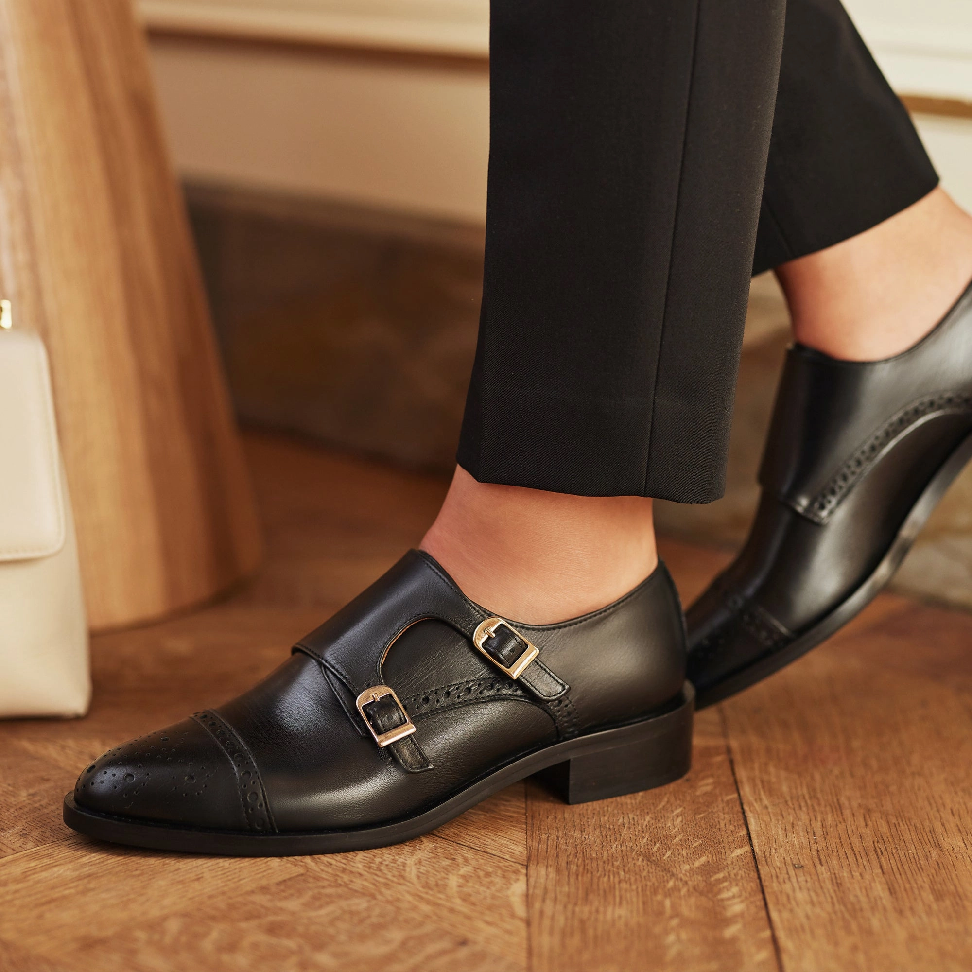 Casual flexibility Vend?me Sophie black calfskin leather double monk shoes