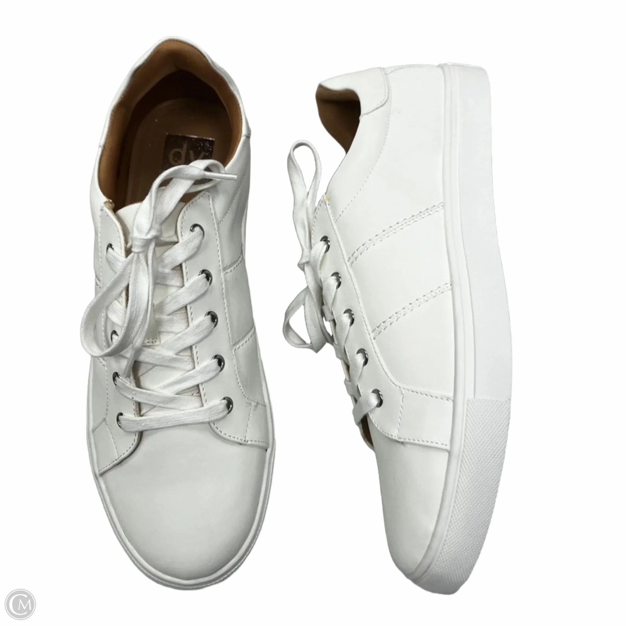 Abrasion Resistant Fabric Non Marking Sole Shoes Sneakers By Dolce Vita In White, Size: 11