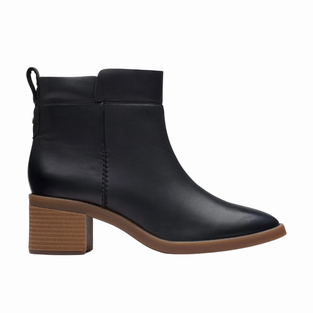 Lileigh Charm Distinctive chic