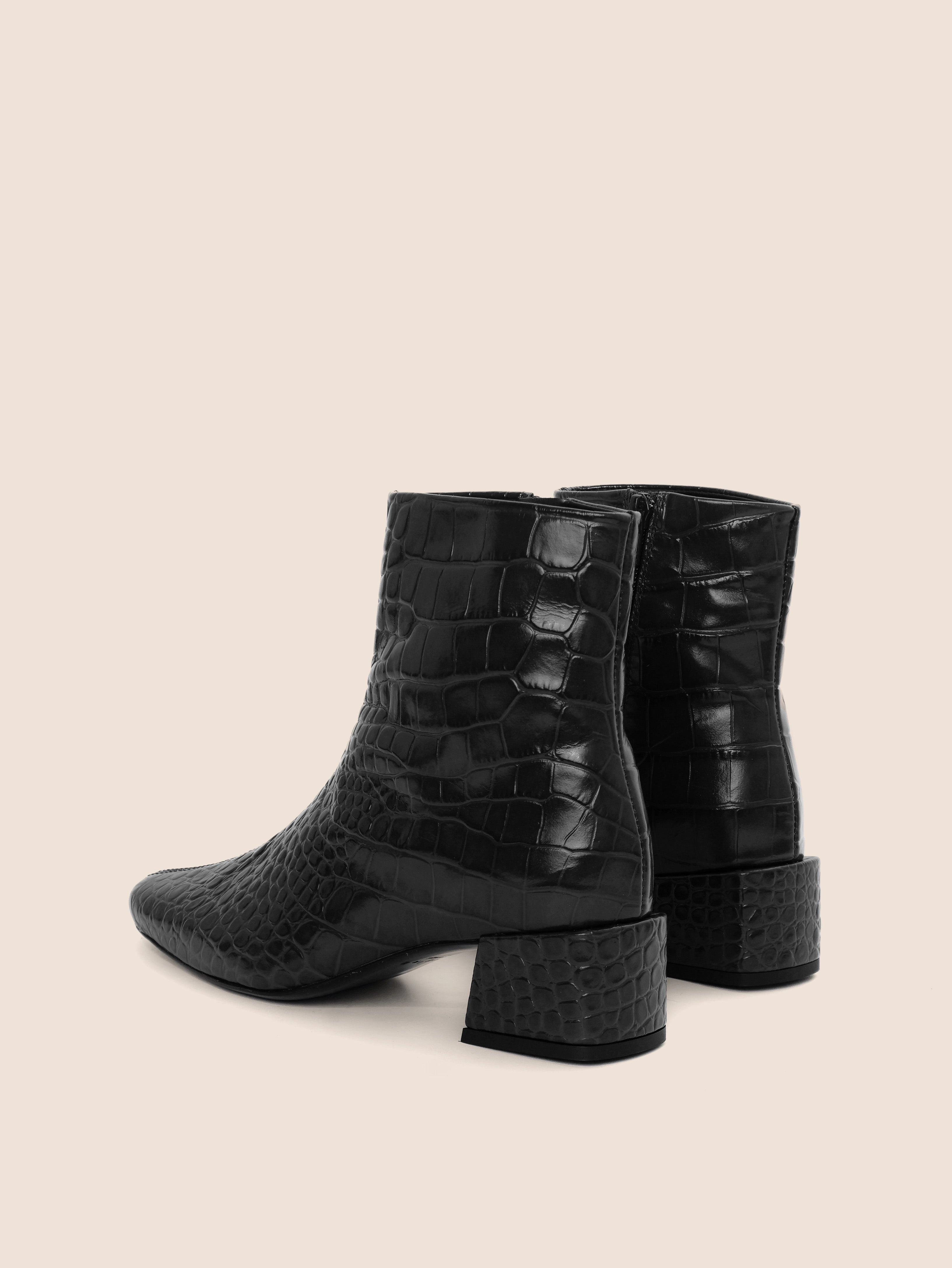 Lisboa Black Croco Boot Fashionable