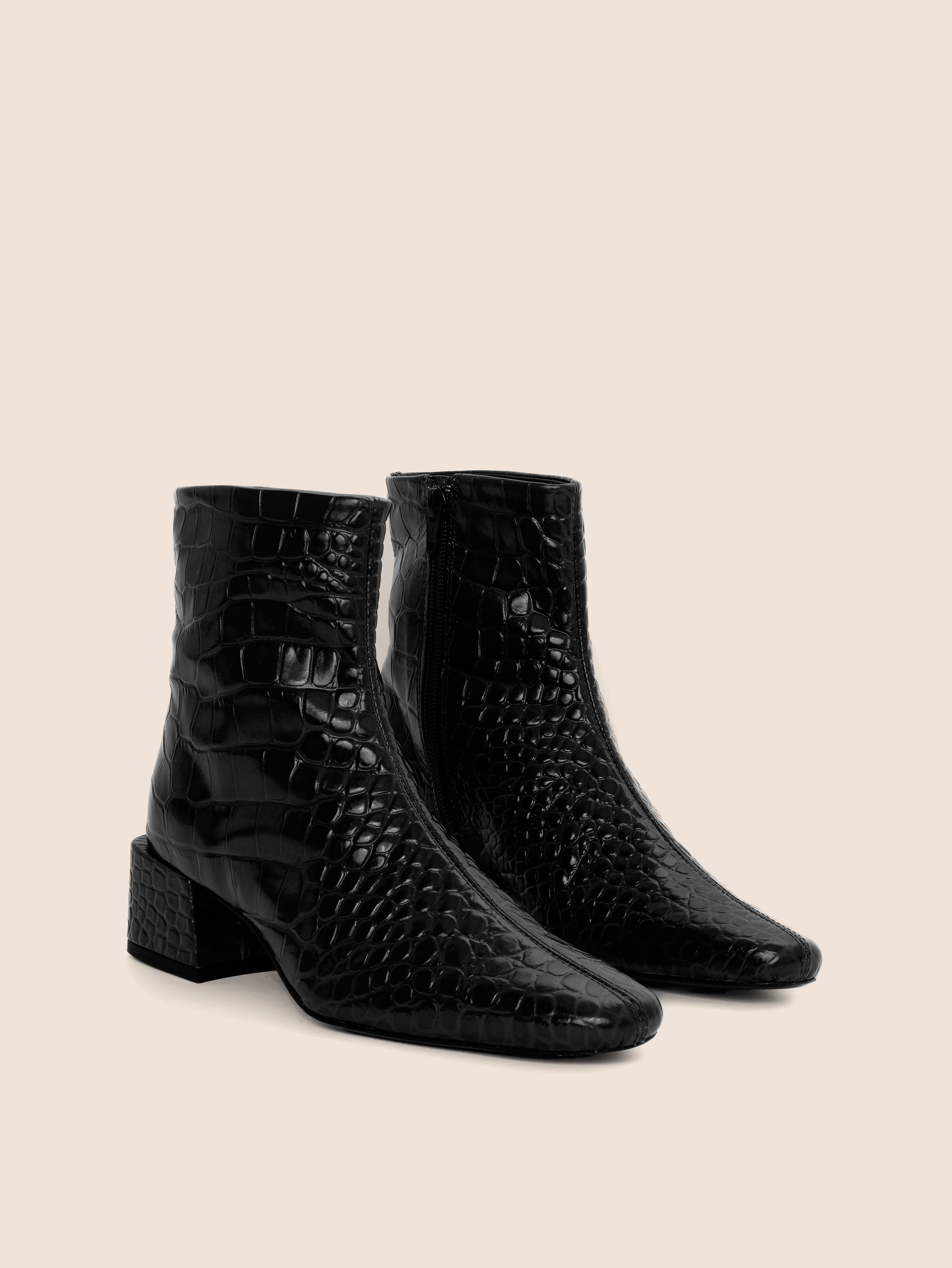 Breathable Sole Lisboa Black Croco Boot