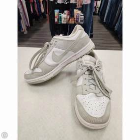 Anti   Odor Power Step Shoes Sneakers By Nike In Green & White, Size: 7.5