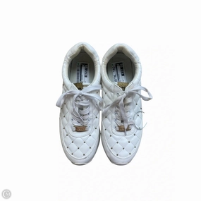 SlipOn Streamlined wear Shoes Sneakers By Bebe In White, Size: 9