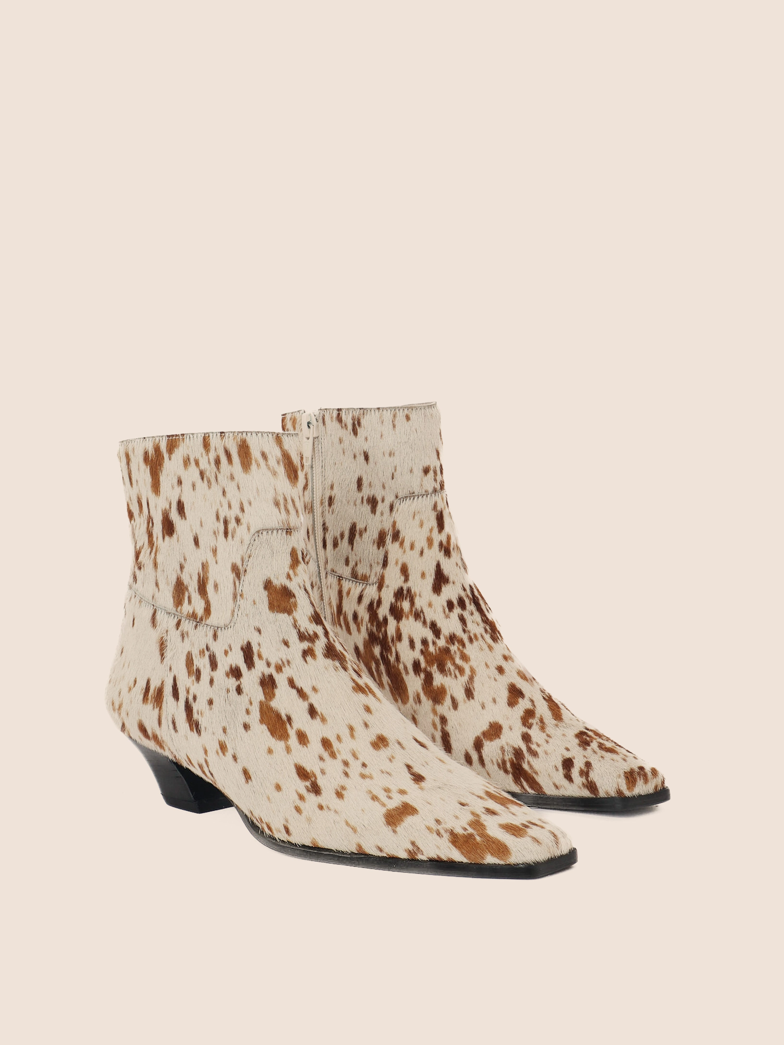 Lucena Bambi Boot Padded Interior Comfort Seeker Anti microbial coating