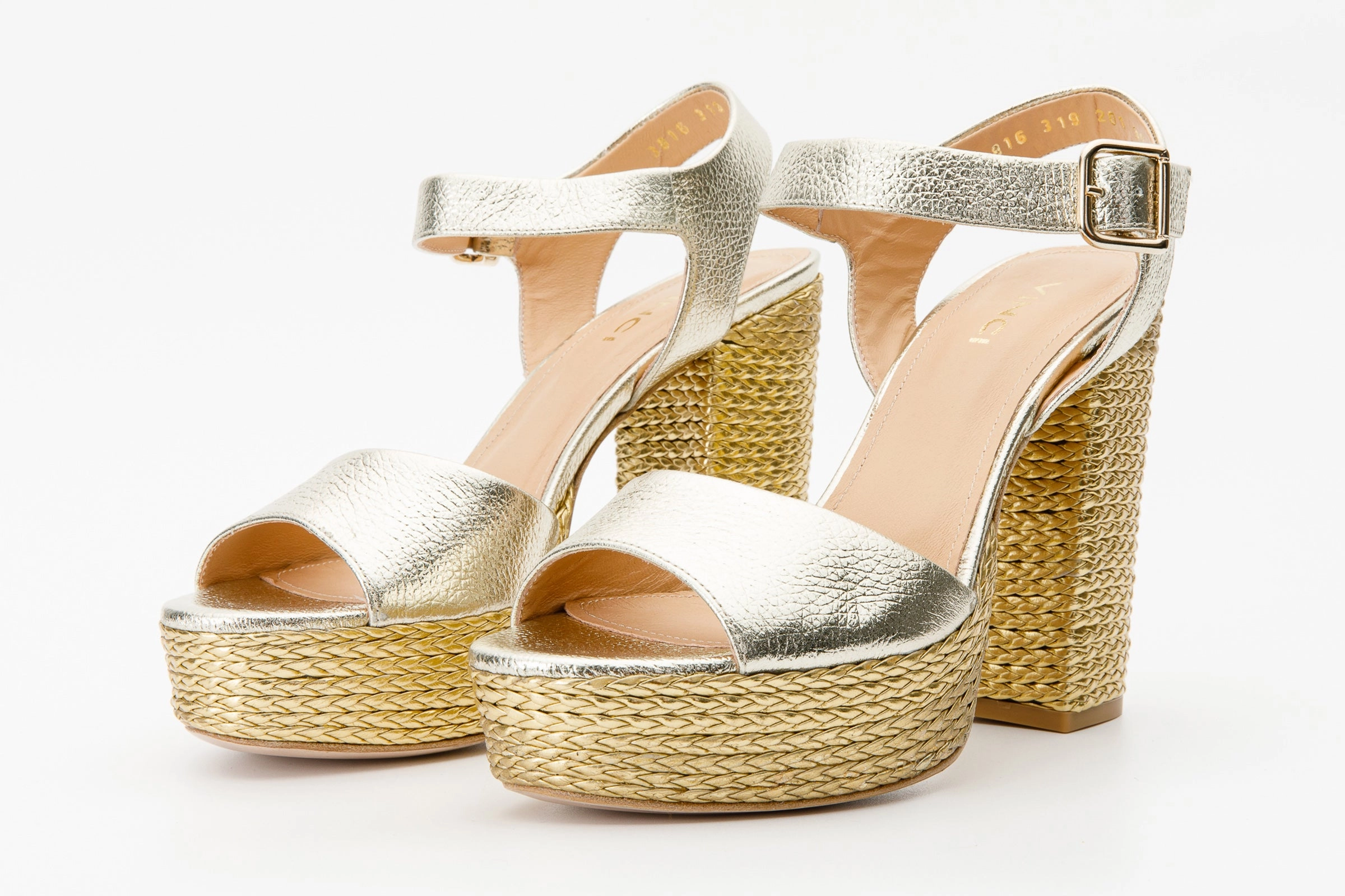 The Tampico Platform Heel Gold Leather Women Sandal Neutral Look Camp Day
