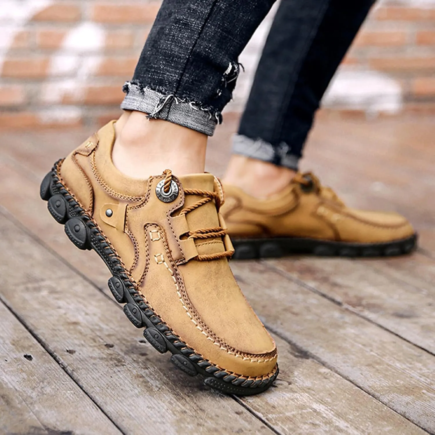 Men's Vintage Leather Casual Loafers Hand-Stitched Lace-Up Non-Slip Waterproof Sneakers Fashionable Comfortable Walking Driving Shoes