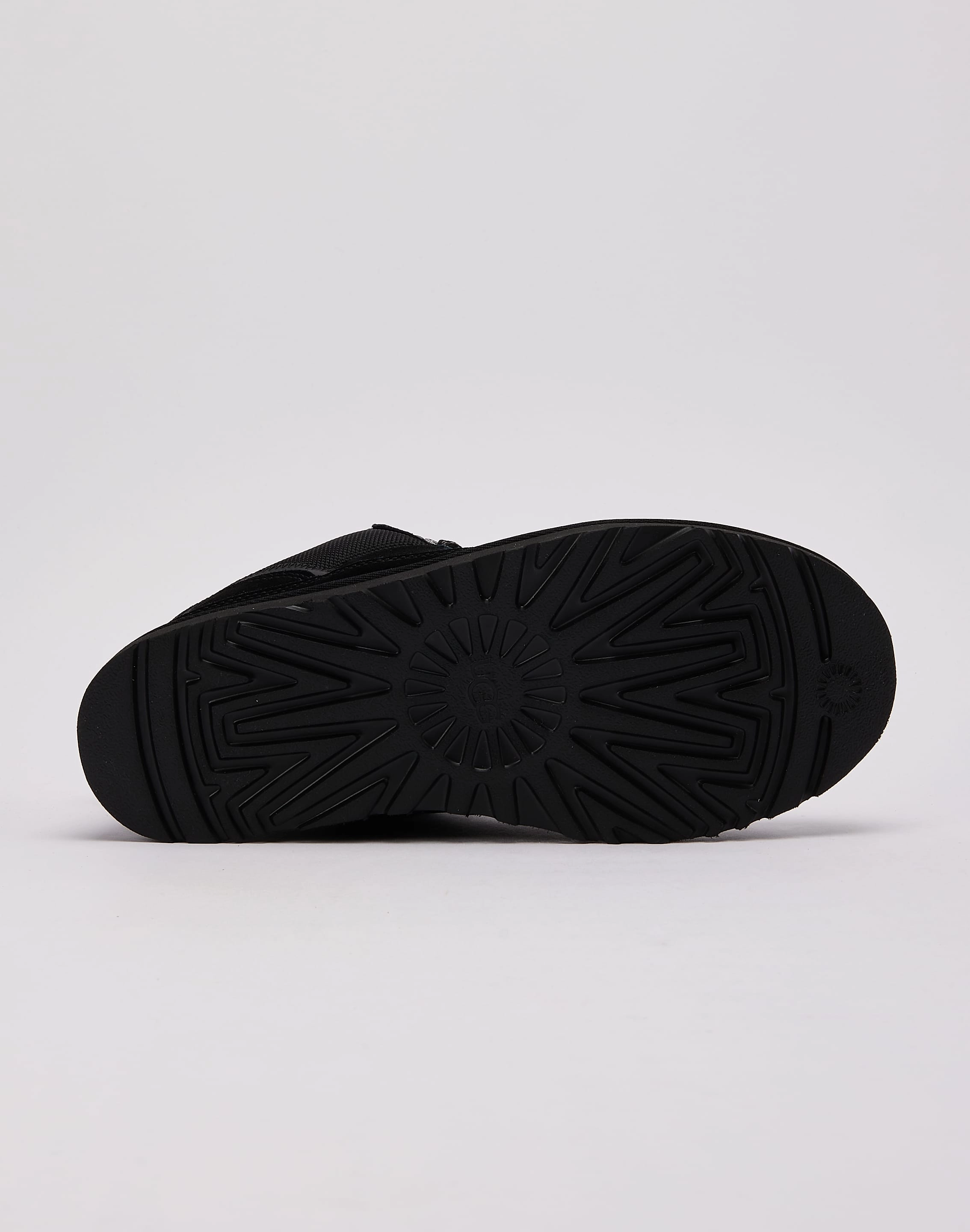 Torsional Stability System UGG Lowmel