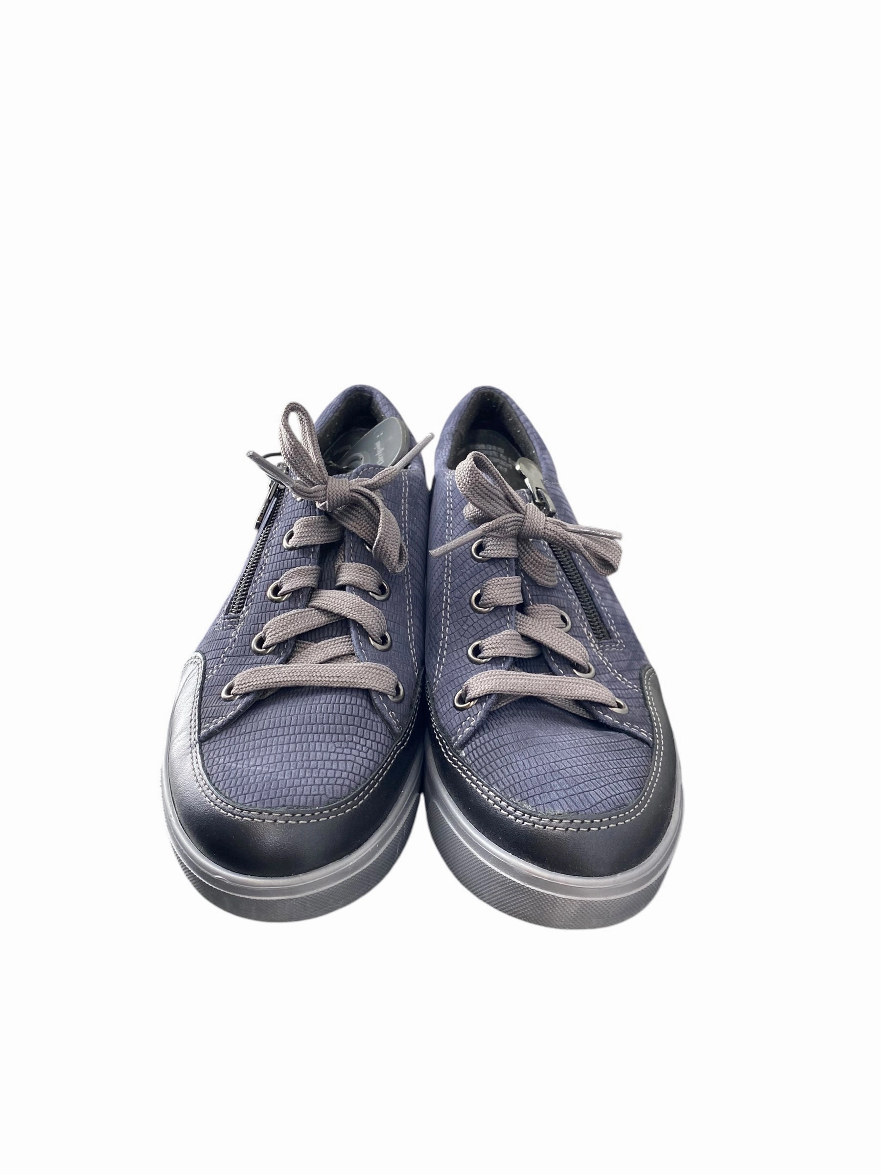 Layered cushioning Molded Foam Shoes Sneakers By Munro In Blue, Size: 6.5