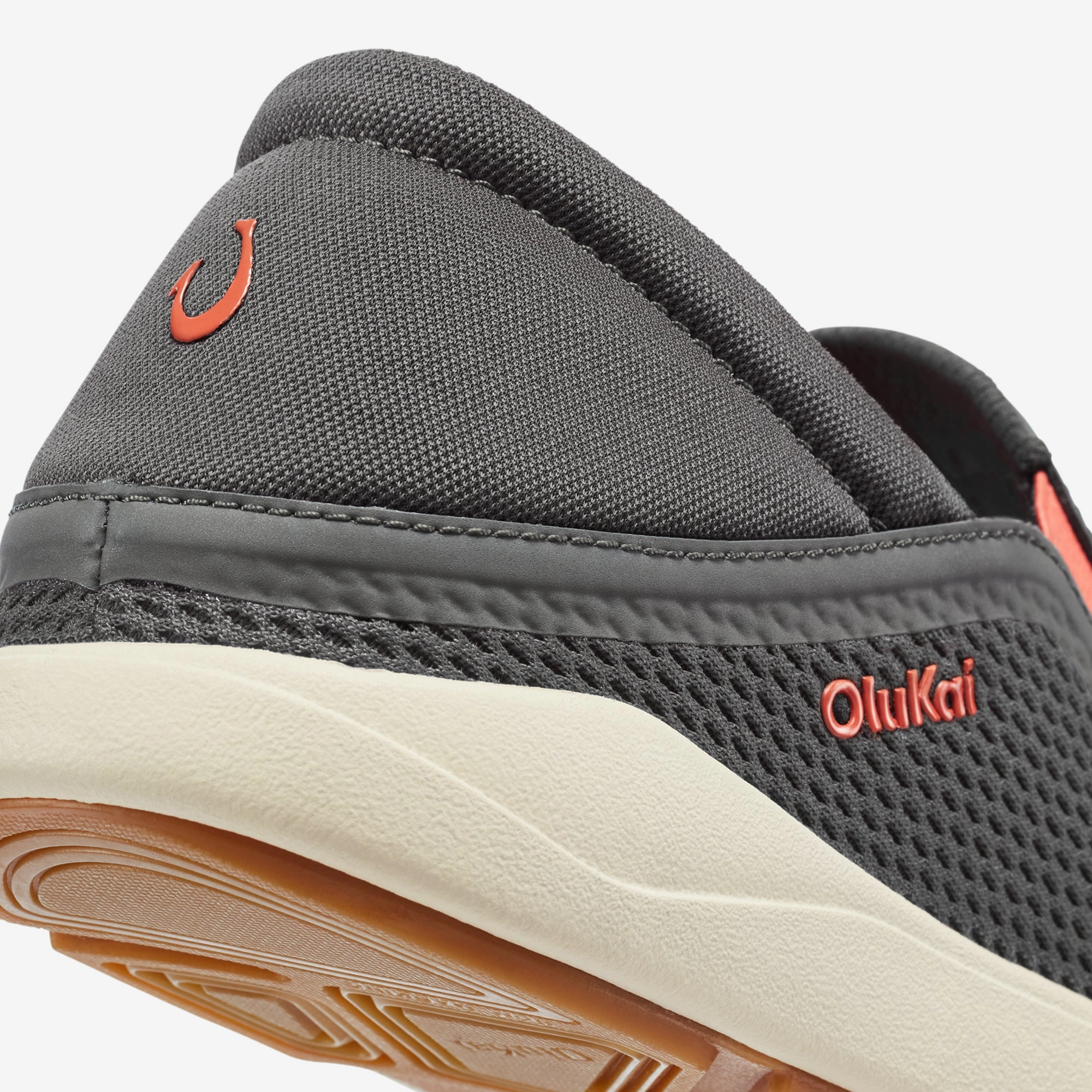 Moku Slip-on  -  Island Salt / Koi Foam Lining Running Errands
