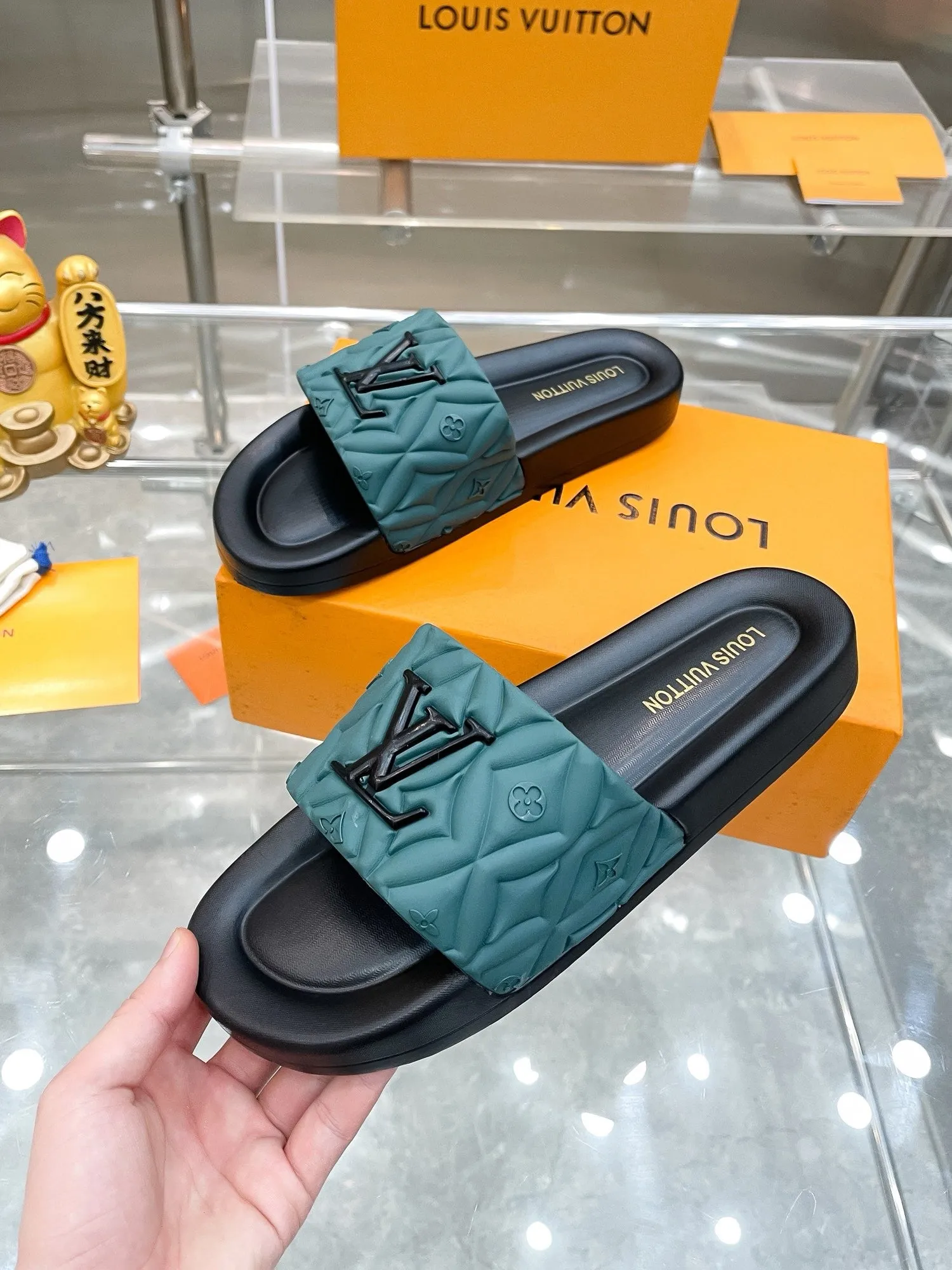 MSE086 LB Women/Men Slippers