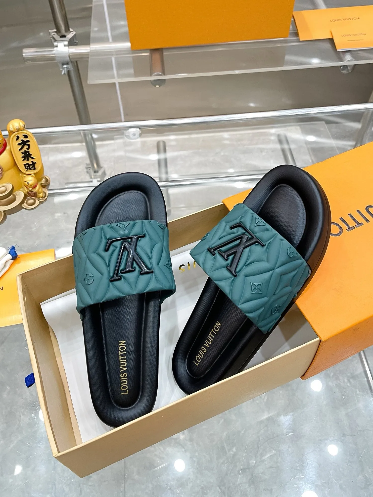 MSE086 LB Women/Men Slippers