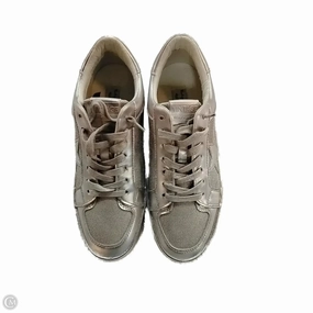 Abrasion Defense Stylish Stripes Shoes Sneakers By Vintage Havana In Pink, Size: 10