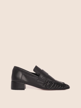 Travel Light Design Navas Black Loafer