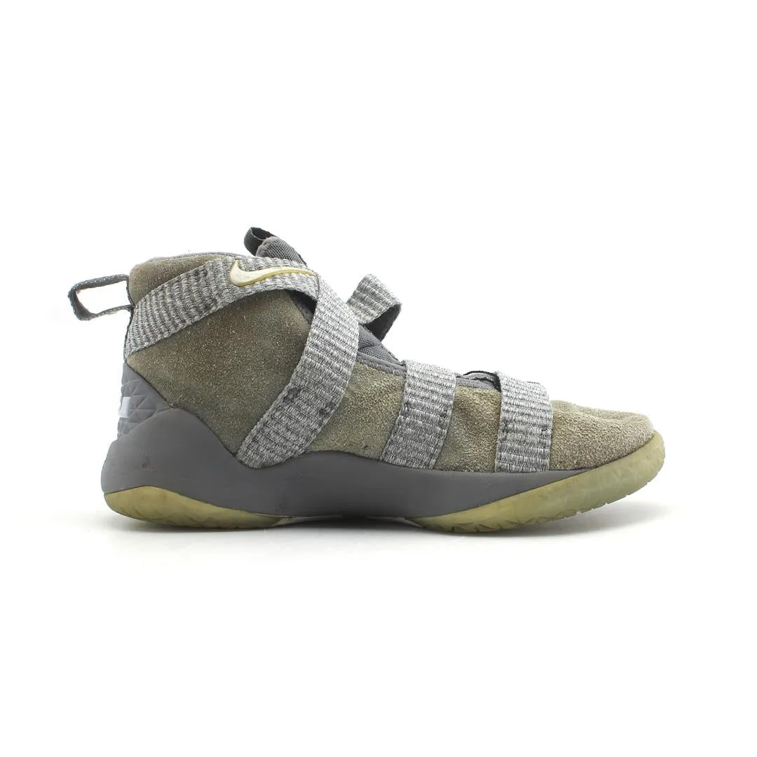 NIKE  LEBRON SOLDIER XI