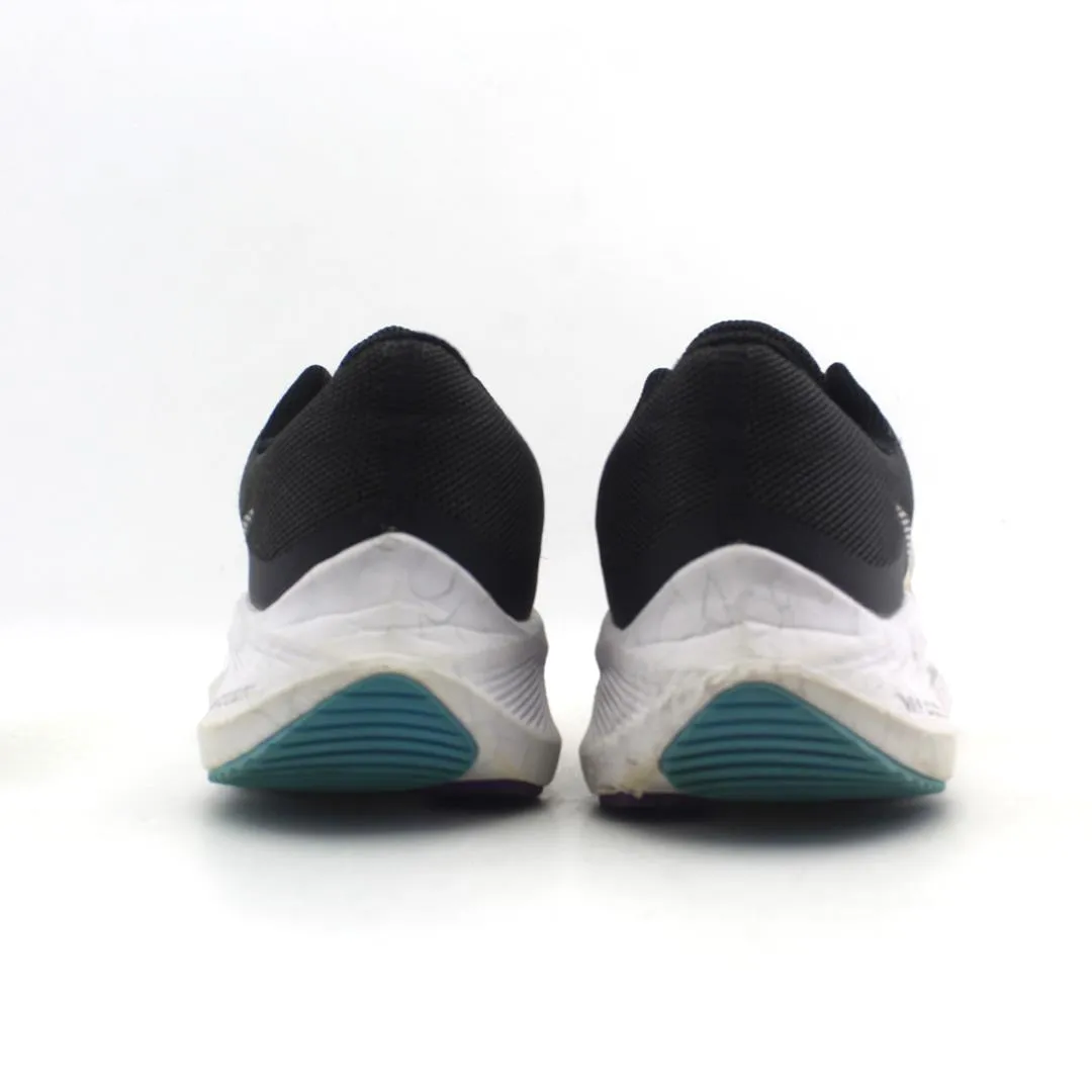 NIKE  WINFLO 8