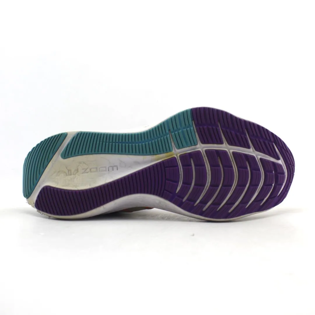 NIKE  WINFLO 8