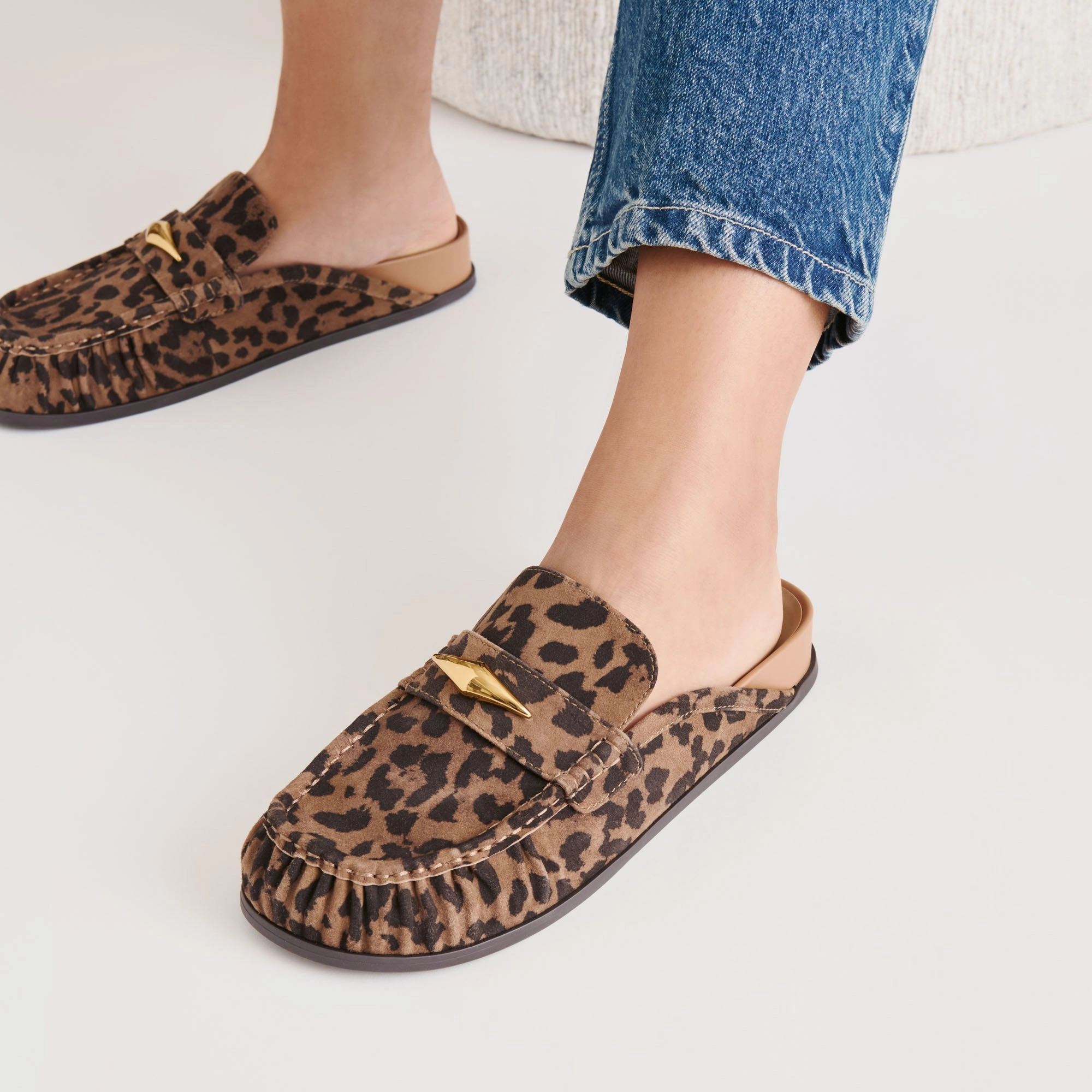 Comfy Sole Versatile Cushioning JODERO FLATS BROWN LEOPARD PRINTED SUEDE