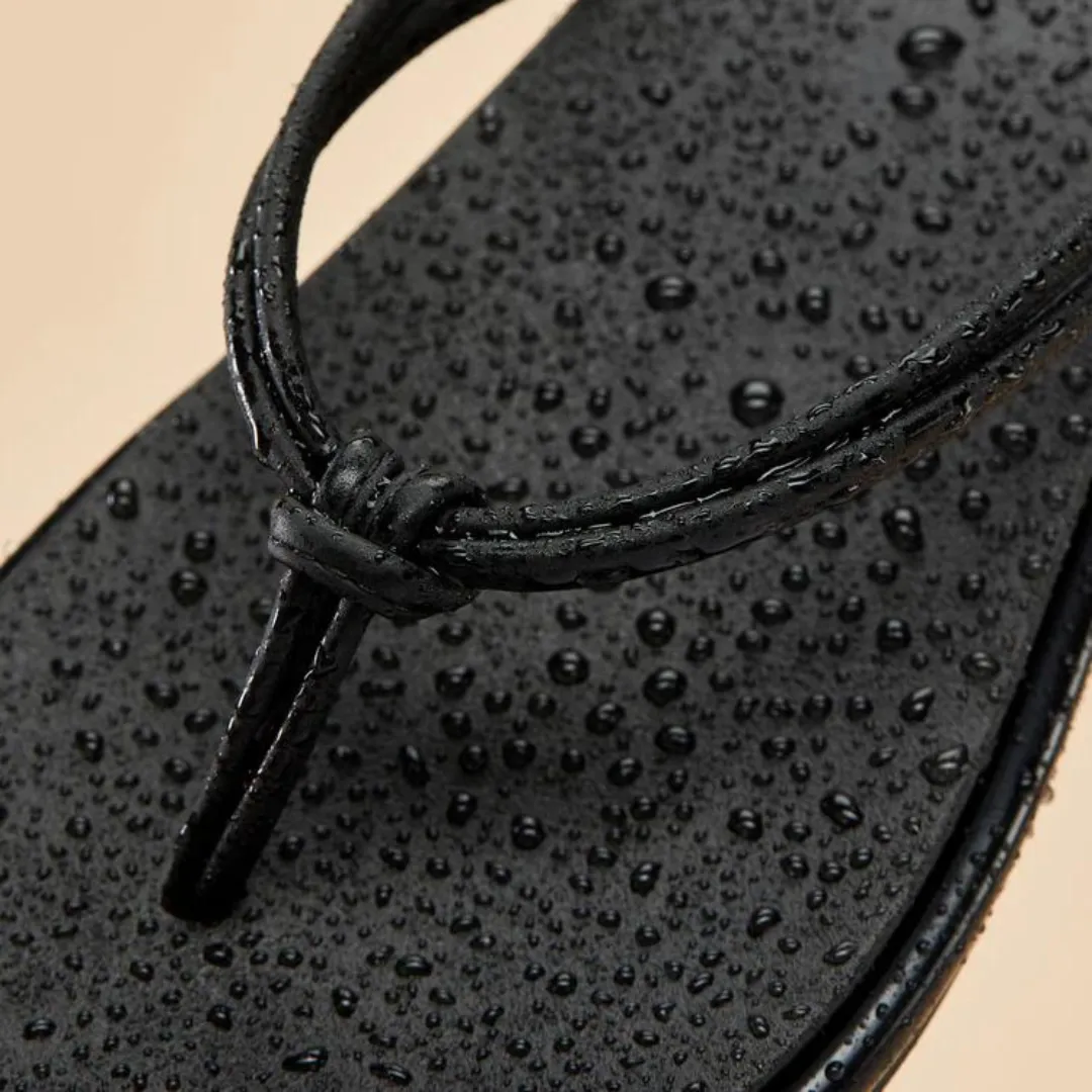 Olukai 'Aka Flip Flops - Black