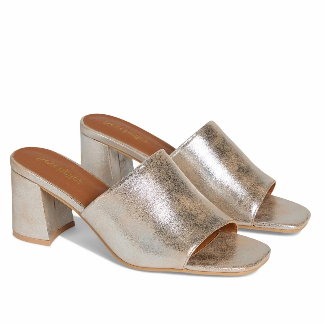 Adapt in Gold yoga enthusiasts comfortable user