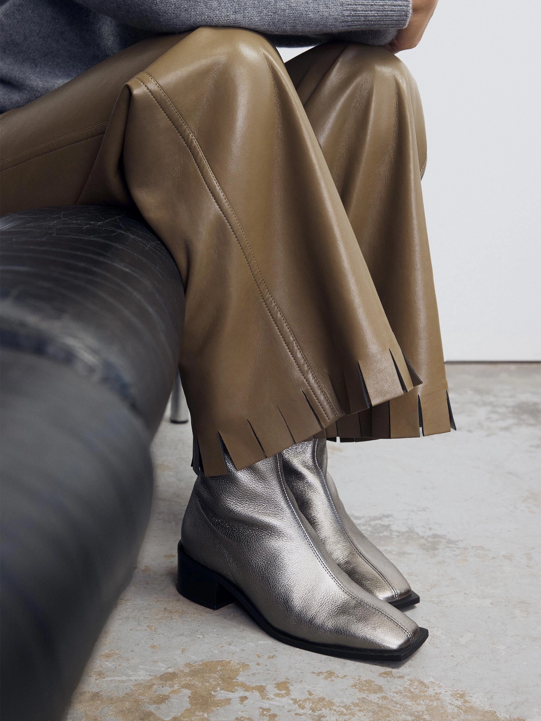 Palma Silver Boot Heavy Duty Performance Slip Resistant Weather Resistant User