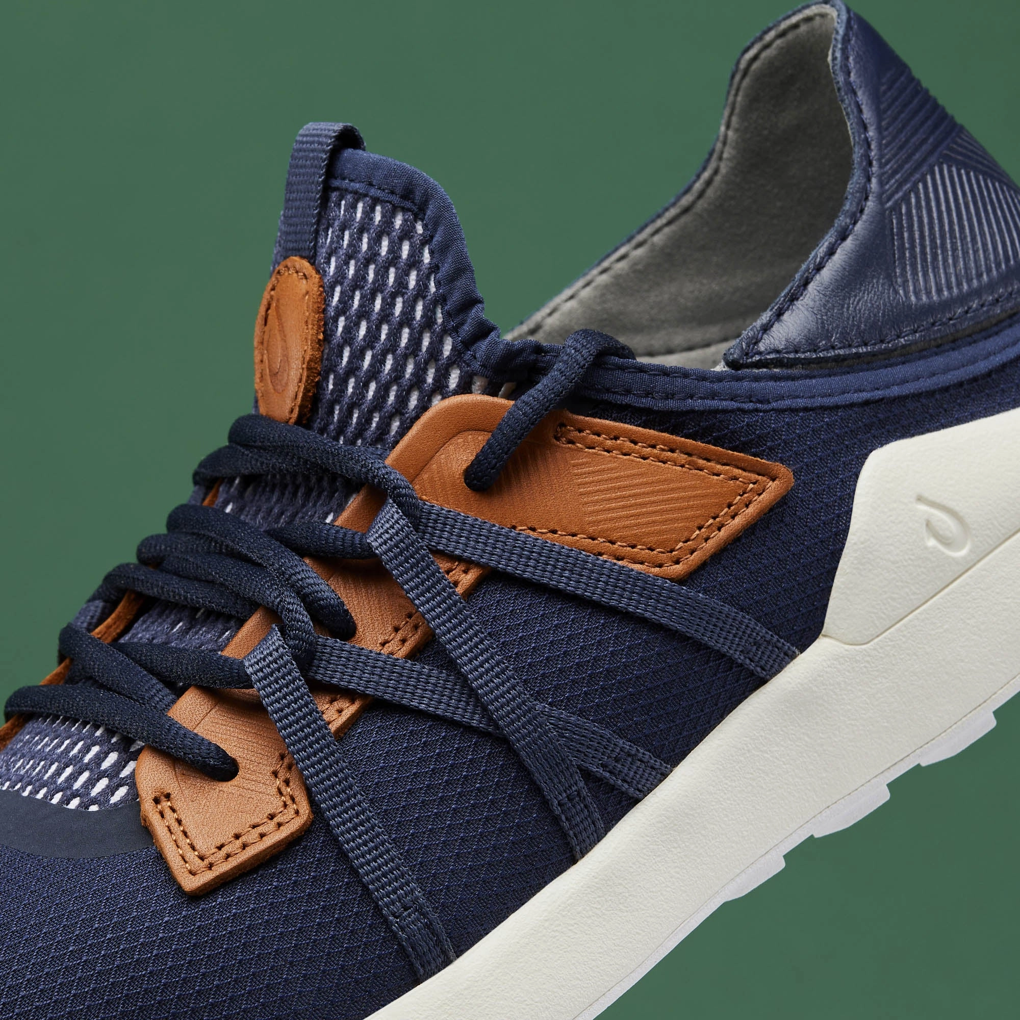 Manele - Trench Blue Comfort Tongue Skin Soft