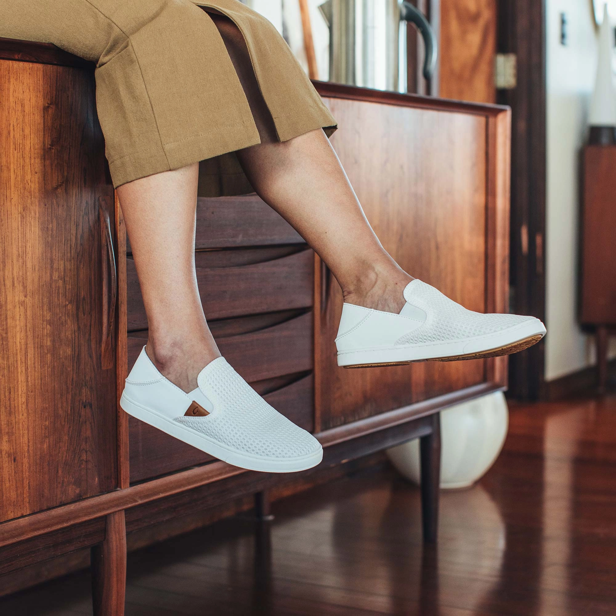 Refined performance Pehuea - Bright White