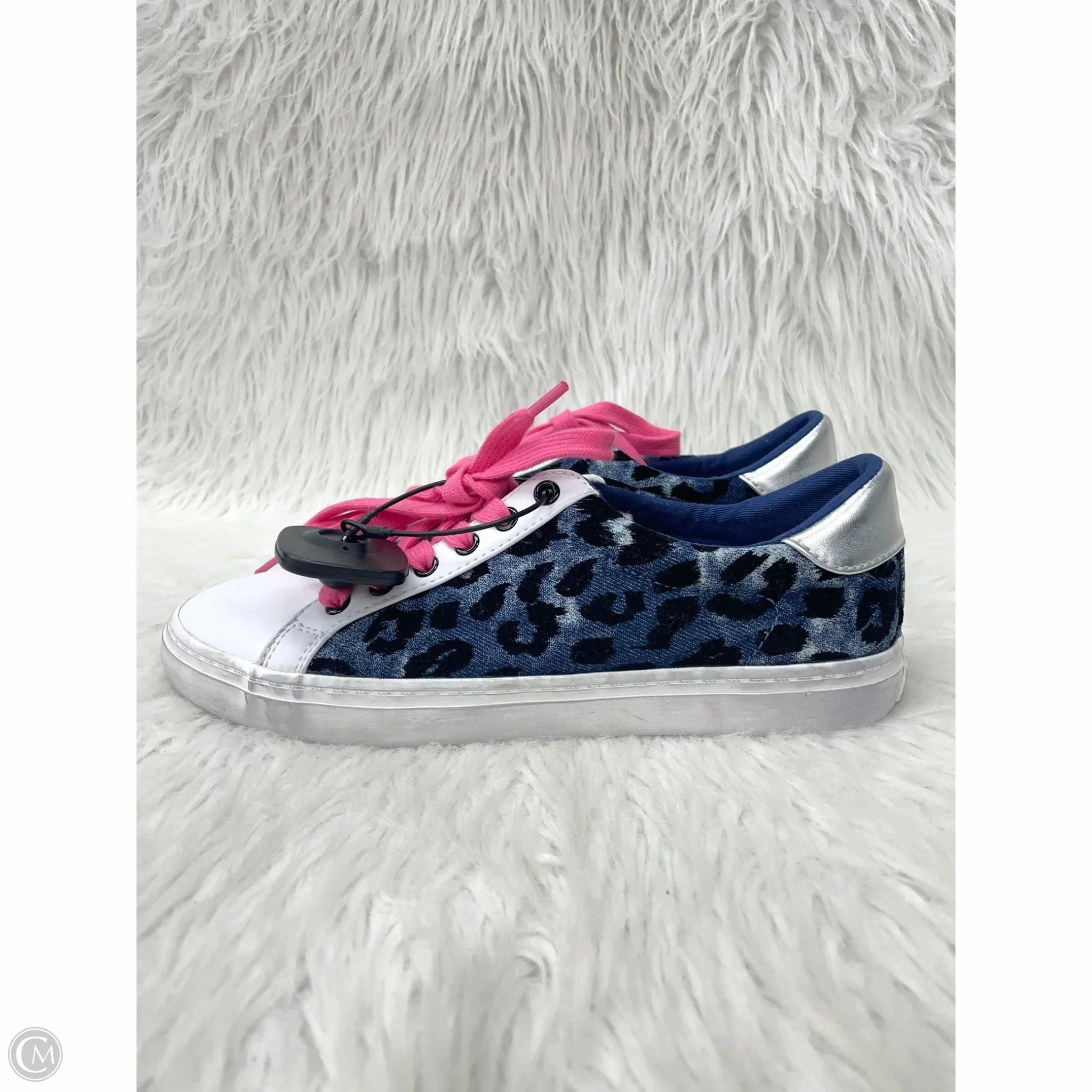 Outdoor Training Eco Performance Shoes Sneakers By Nine West In Animal Print, Size: 8
