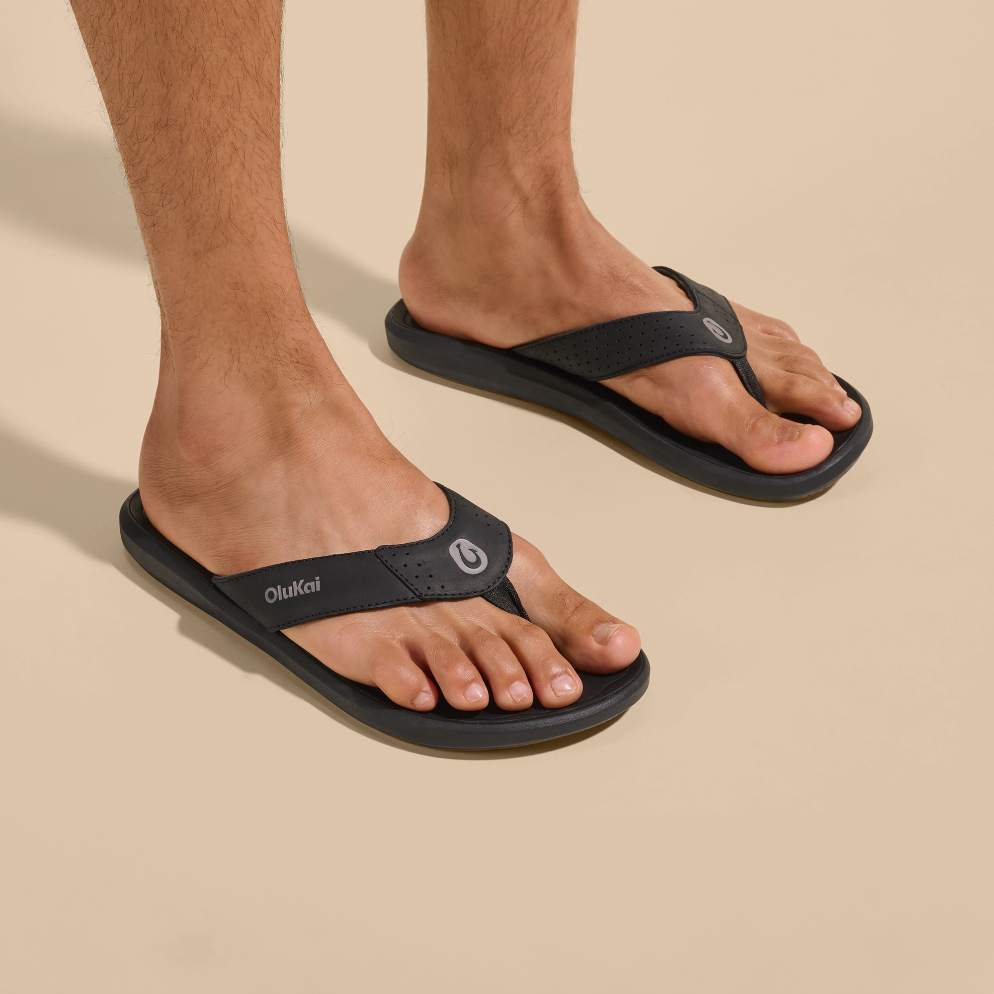 Supportive Design Pili - Lava Rock