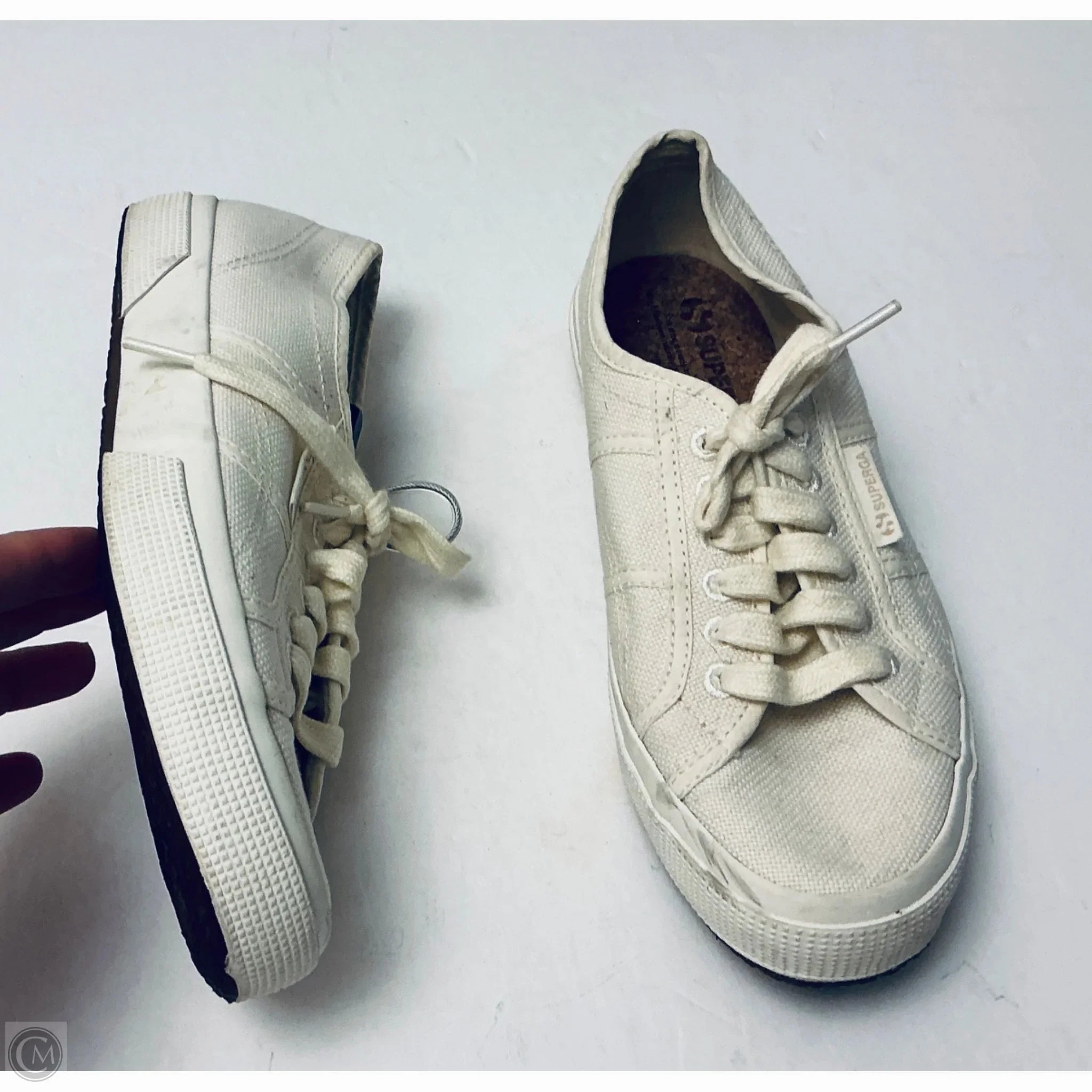 High arch support Shoes Sneakers By Clothes Mentor In White, Size: 6