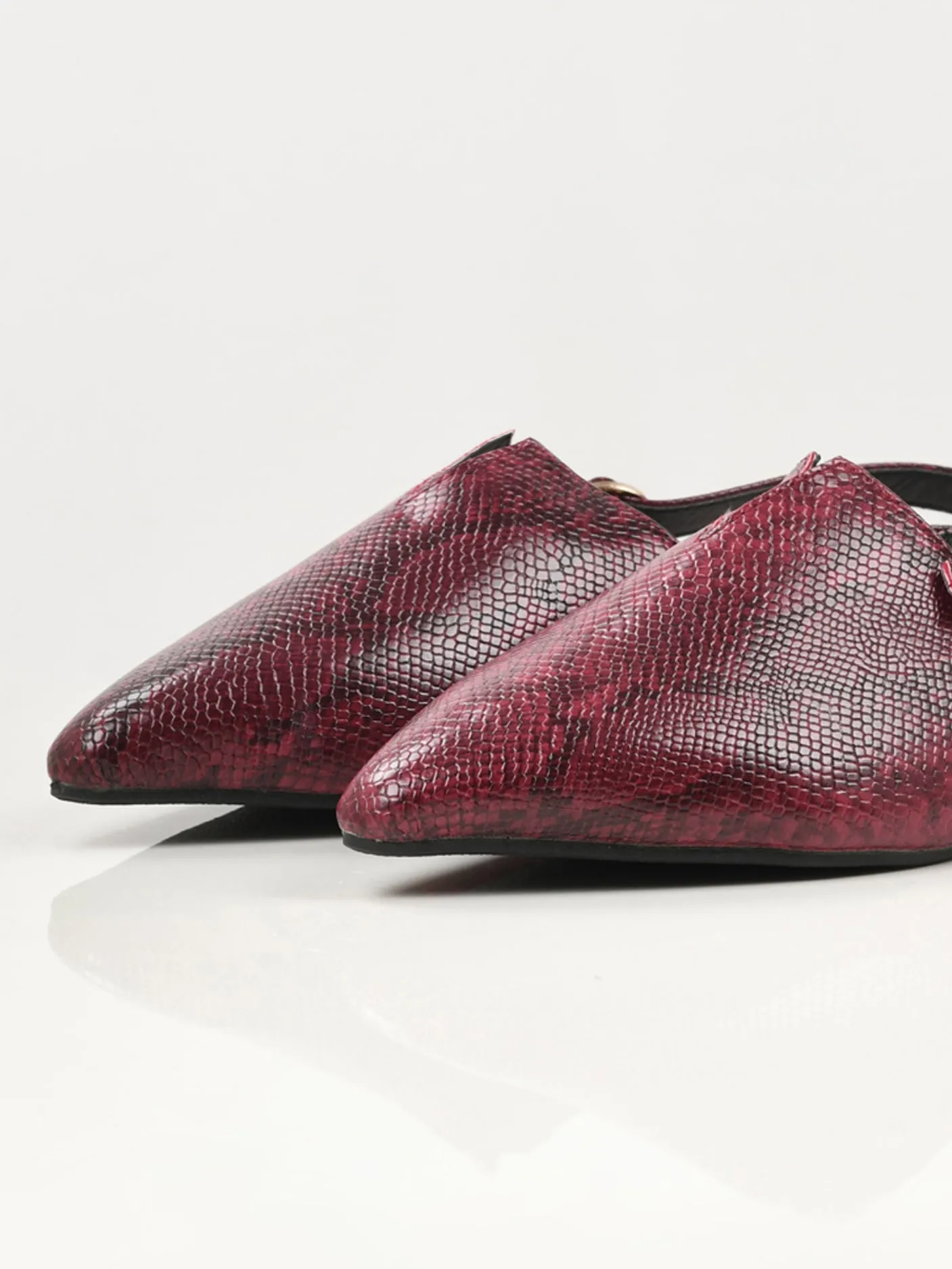 Print Shoes - Maroon