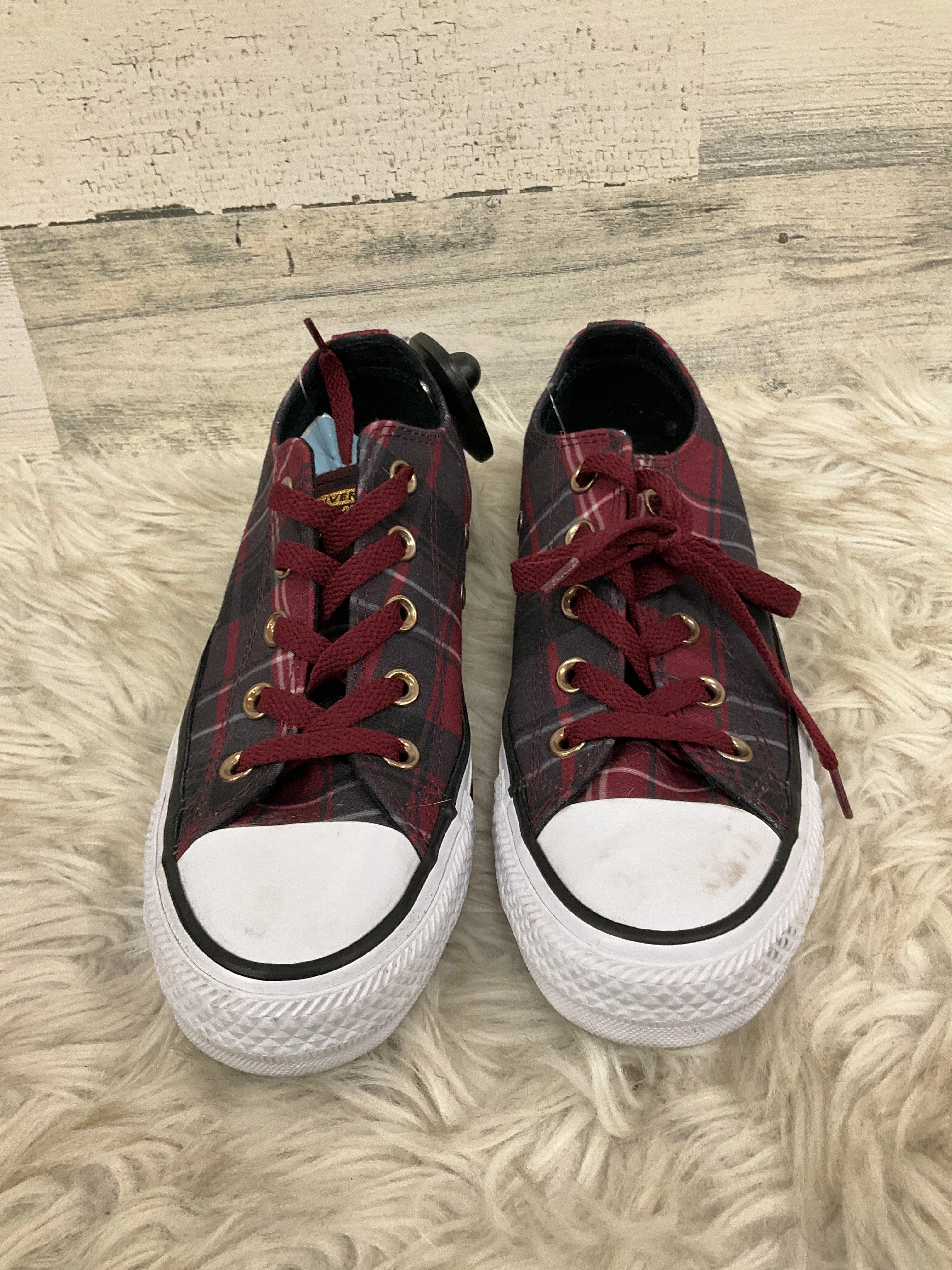 Office Casual Shoes Sneakers By Converse In Plaid Pattern, Size: 6