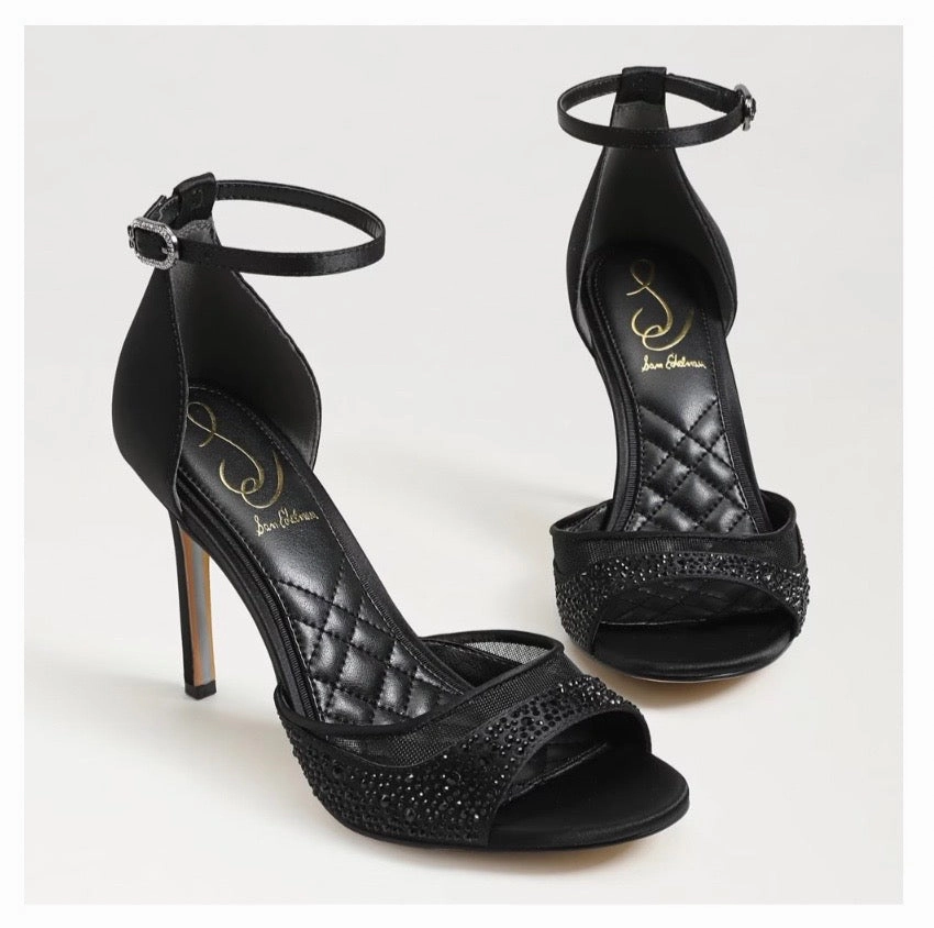 Unique Sole Cushioned Insole Technology Krissa in Black