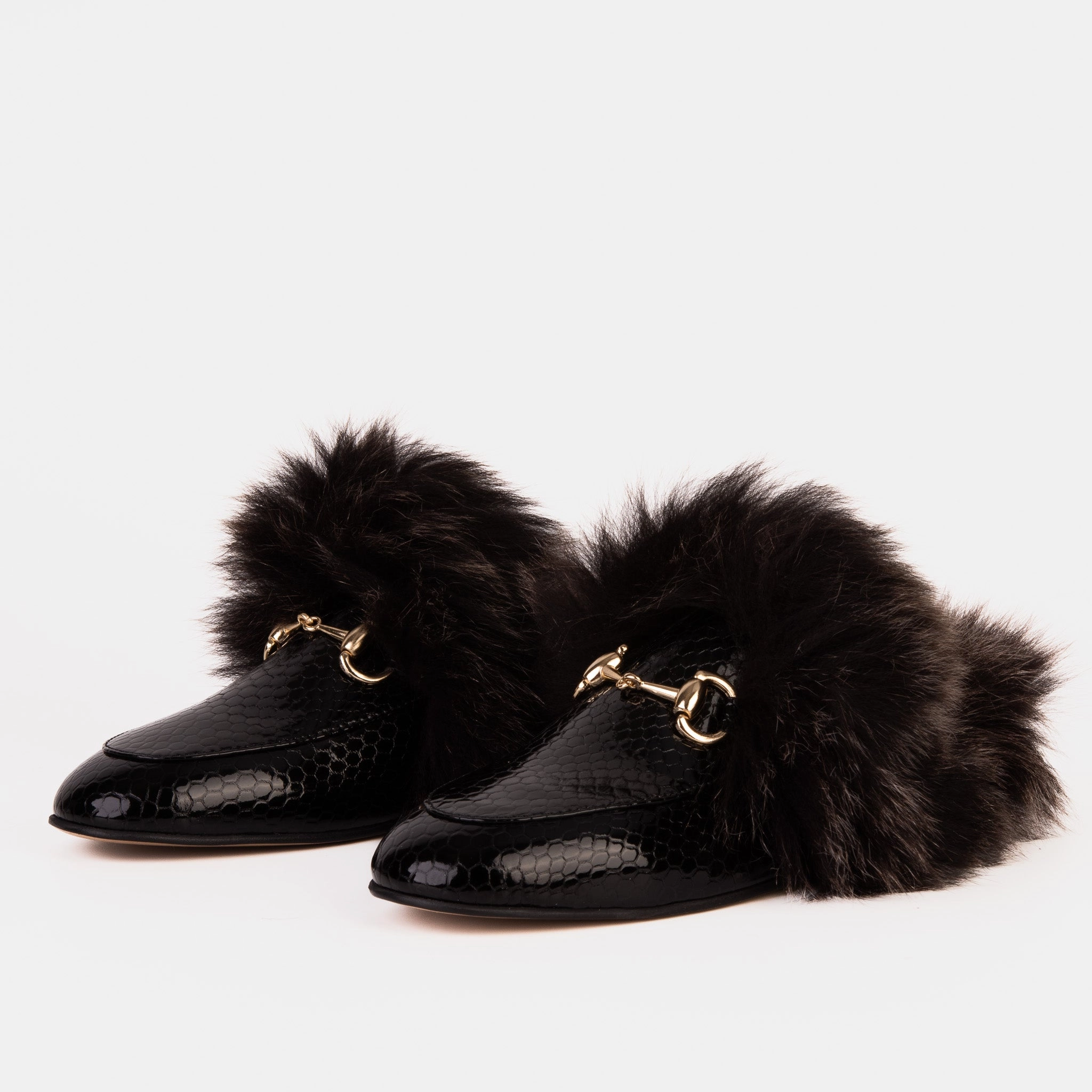 Modern Design Library Glow The Izmir Black Patent Leather Natural Fur Women Slipper