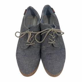 Crisp Detail Sneaker Deals Shoes Sneakers By Bass  Size: 8