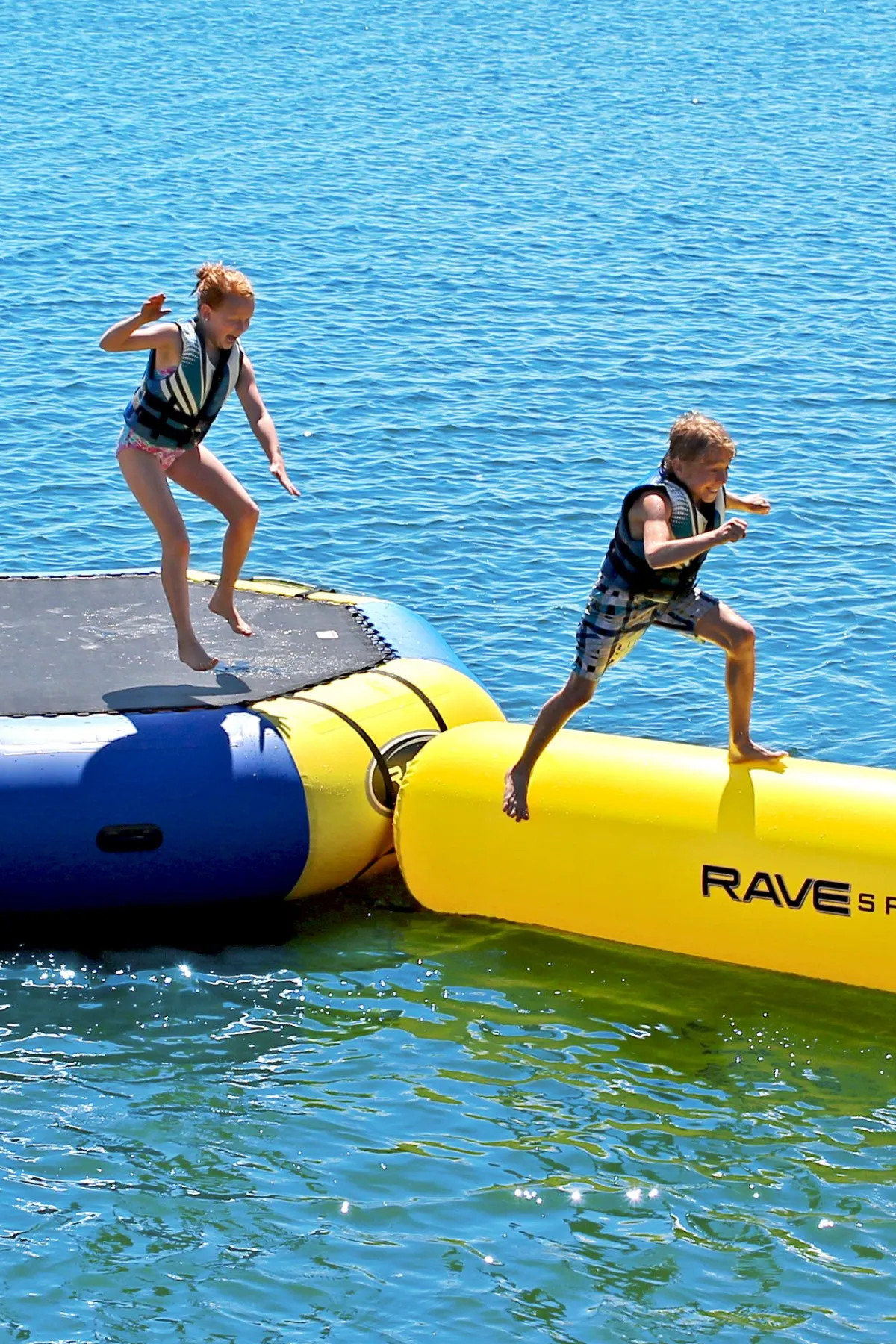 RAVE BONGO 10 WATER PARK BOUNCER