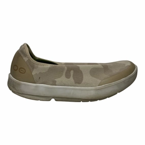 SHOES SNEAKERS by OOFOS in TAN, Size:10 rubber