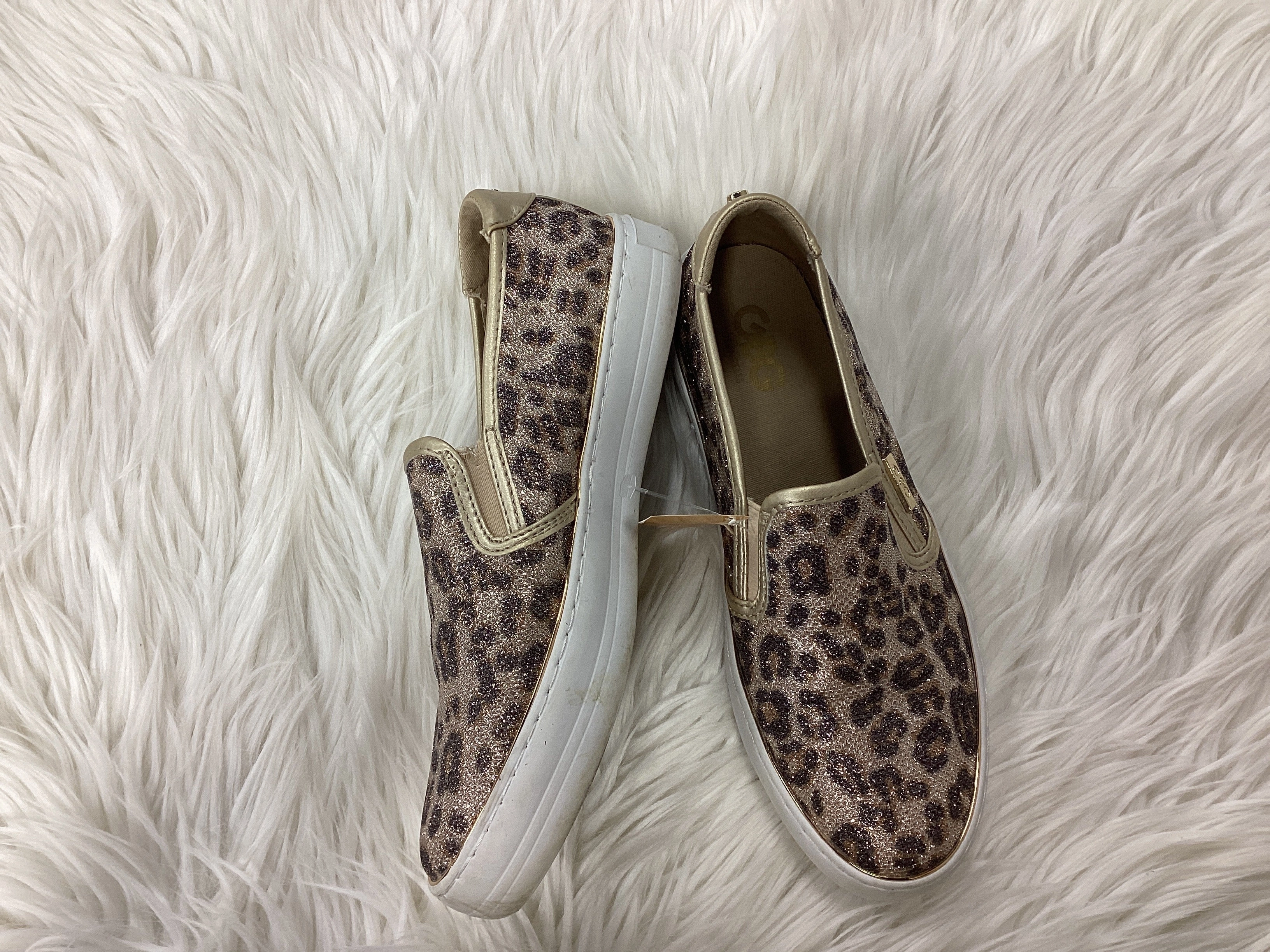 Non Slip Tread Pattern Shoes Sneakers By Cmc In Animal Print, Size:7.5